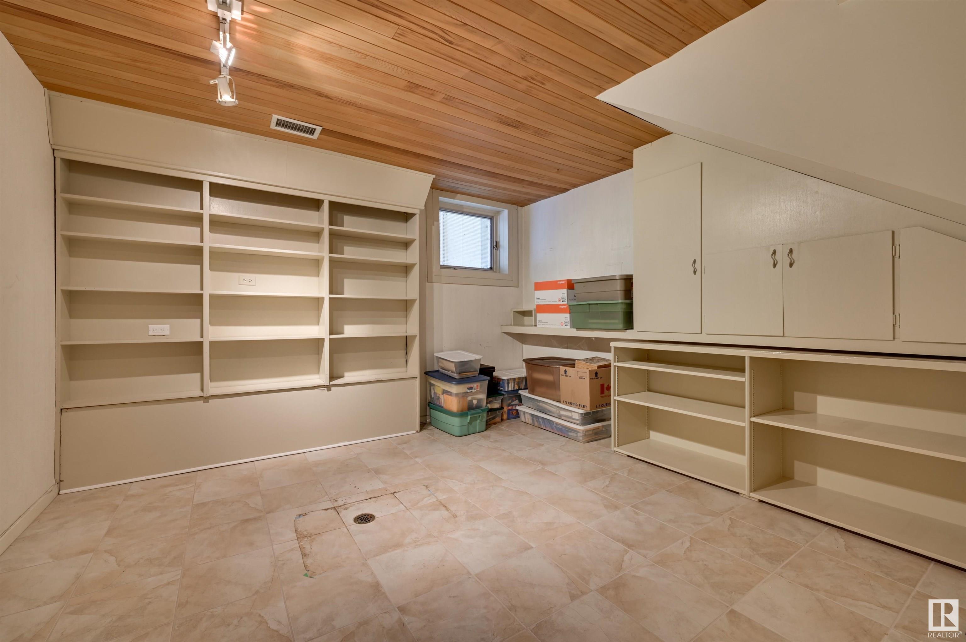      13607 101 AV NW , Edmonton,  ,T5N 0J4 ;  Listing Number: MLS E4420064