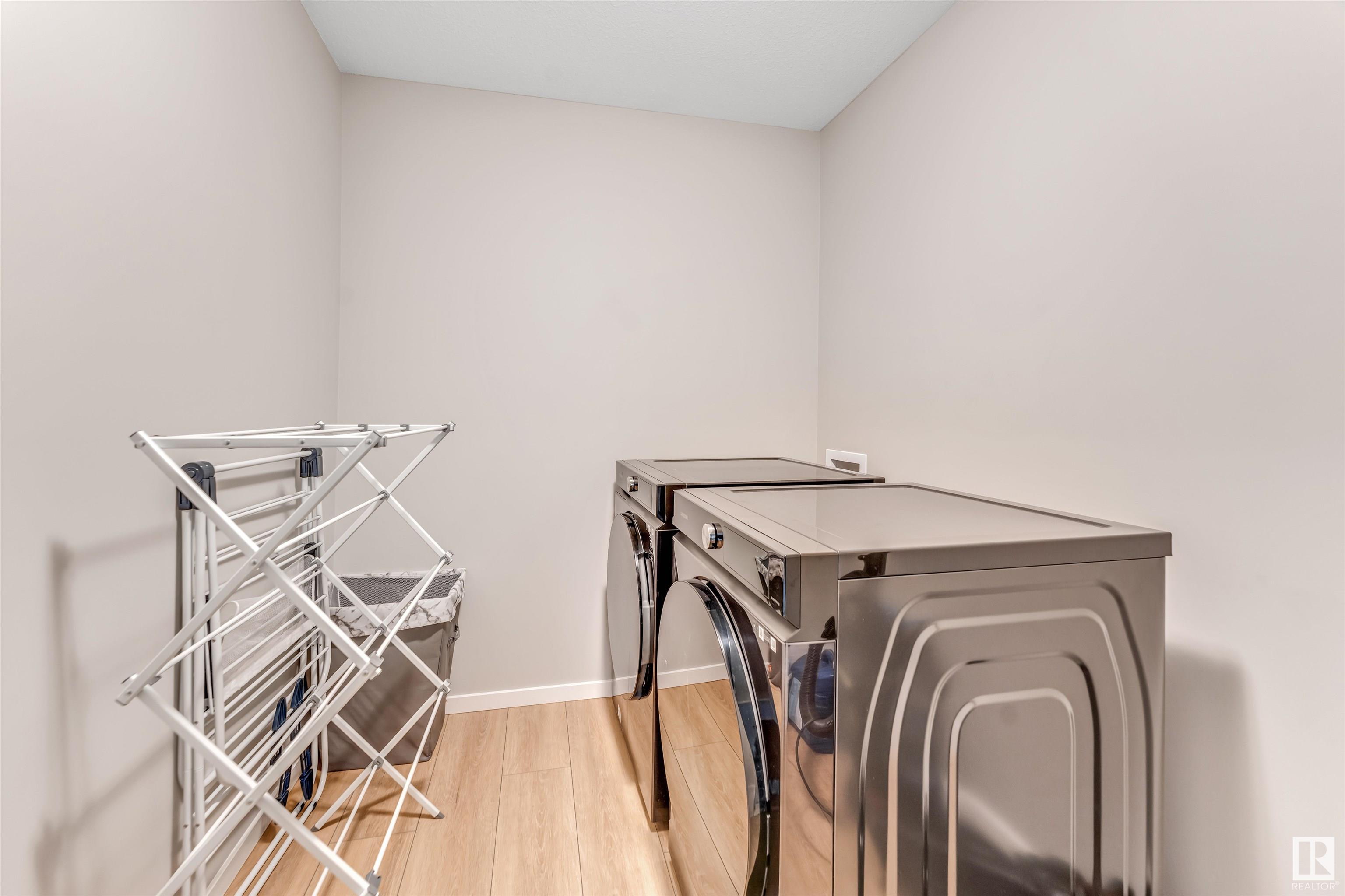      2116 207 ST NW , Edmonton,  ,T6M 1N3 ;  Listing Number: MLS E4420071