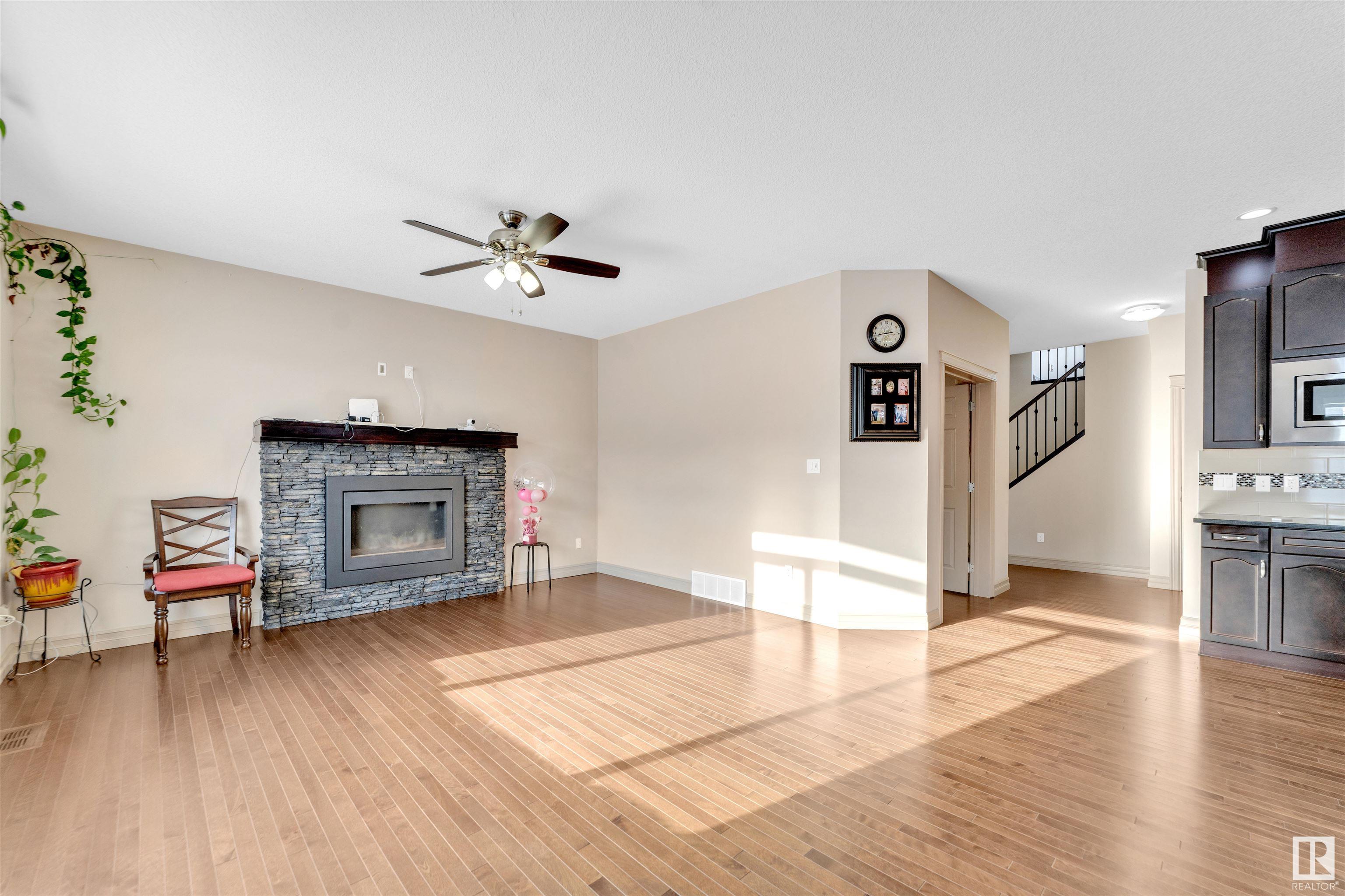      3307 21 AV NW , Edmonton,  ,T6T 0K9 ;  Listing Number: MLS E4420076