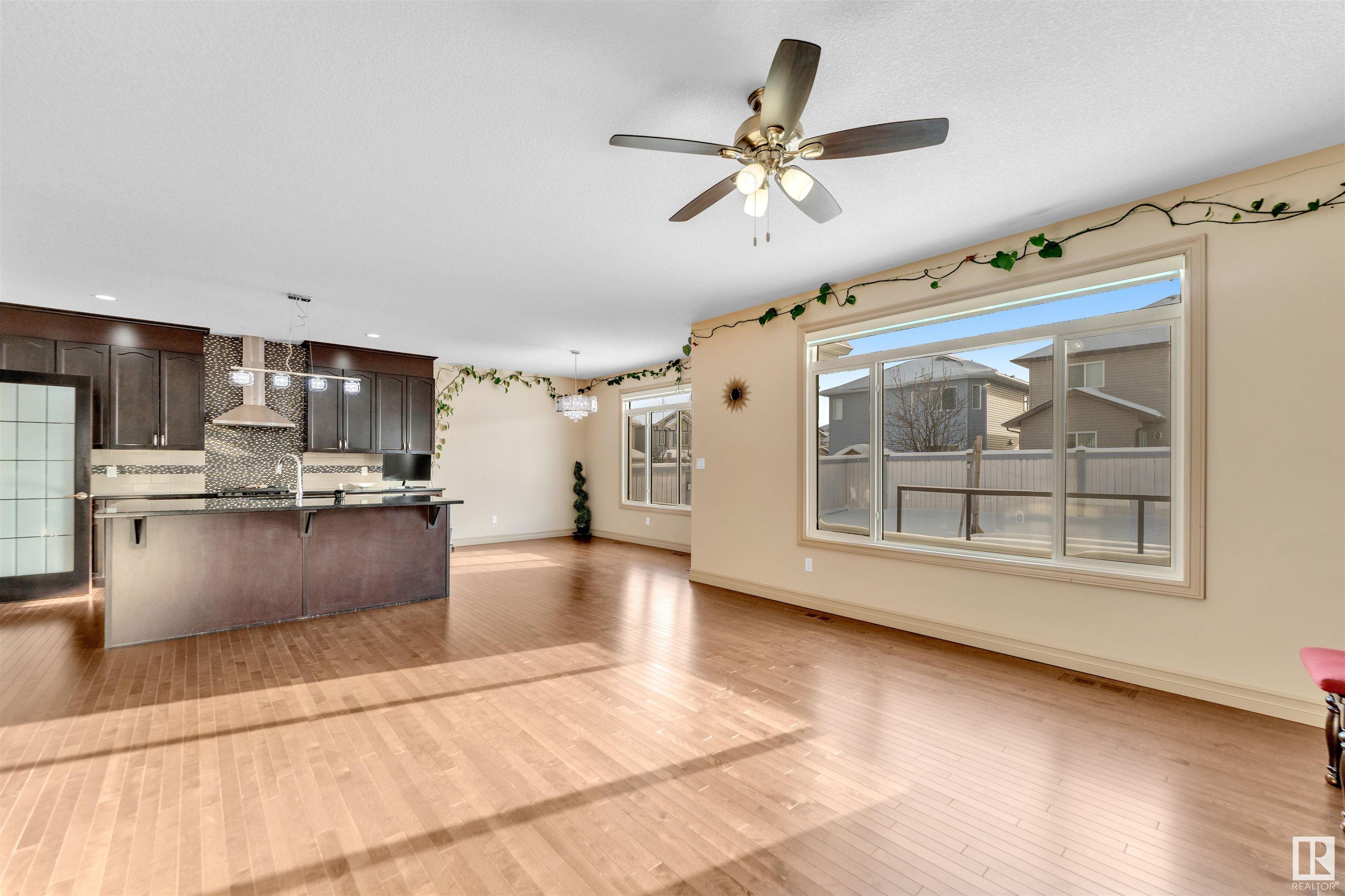      3307 21 AV NW , Edmonton,  ,T6T 0K9 ;  Listing Number: MLS E4420076