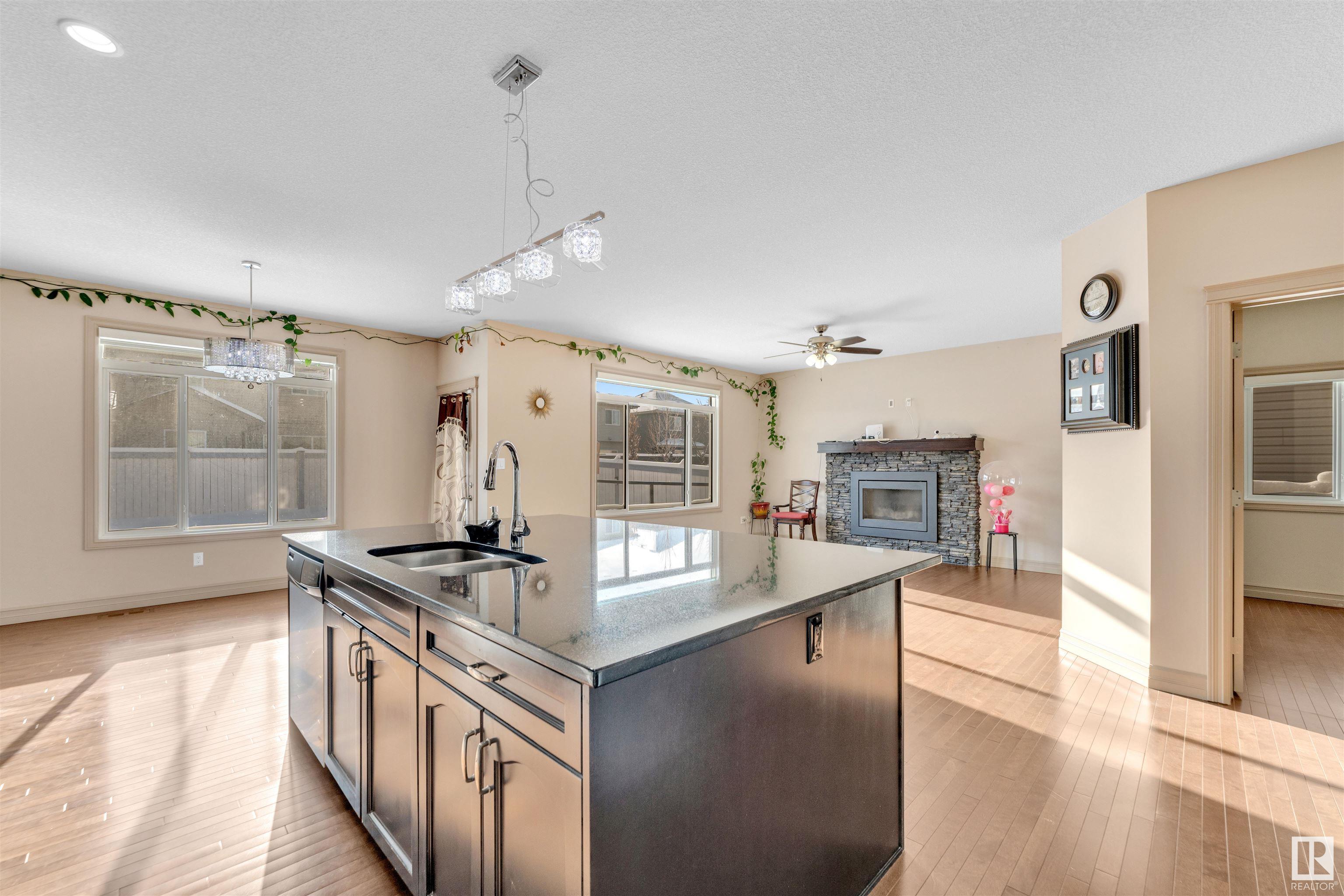      3307 21 AV NW , Edmonton,  ,T6T 0K9 ;  Listing Number: MLS E4420076