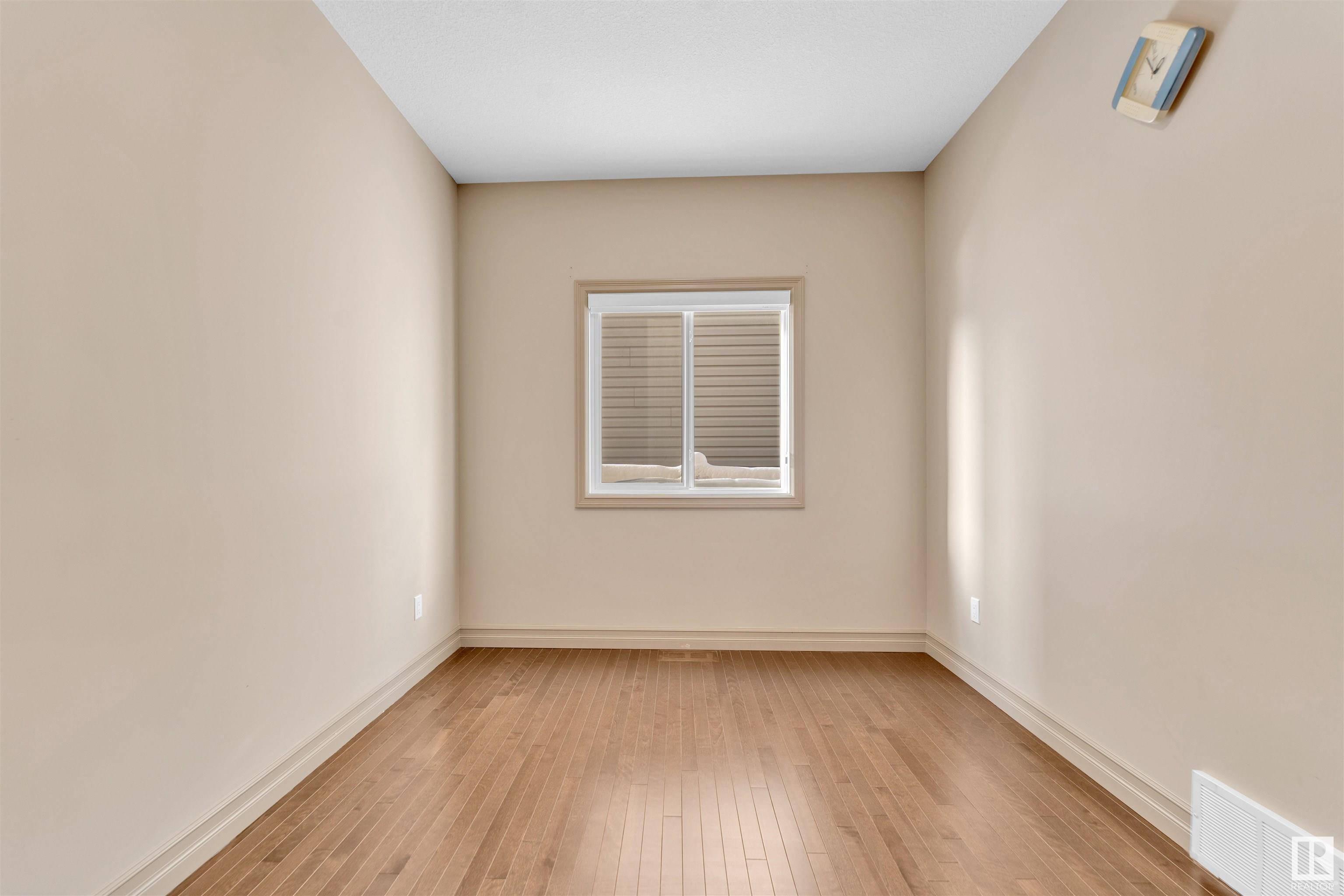      3307 21 AV NW , Edmonton,  ,T6T 0K9 ;  Listing Number: MLS E4420076