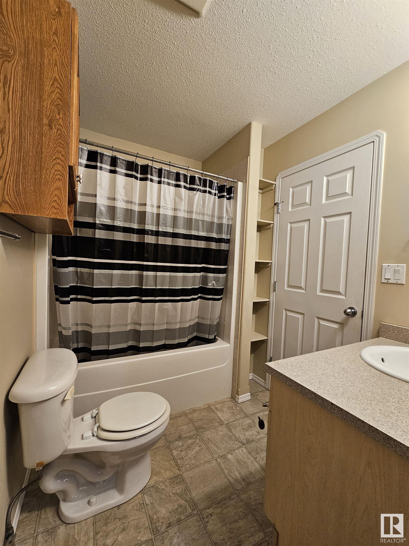      4108 47 ST , Drayton Valley,  ,T7A 1G6 ;  Listing Number: MLS E4420091