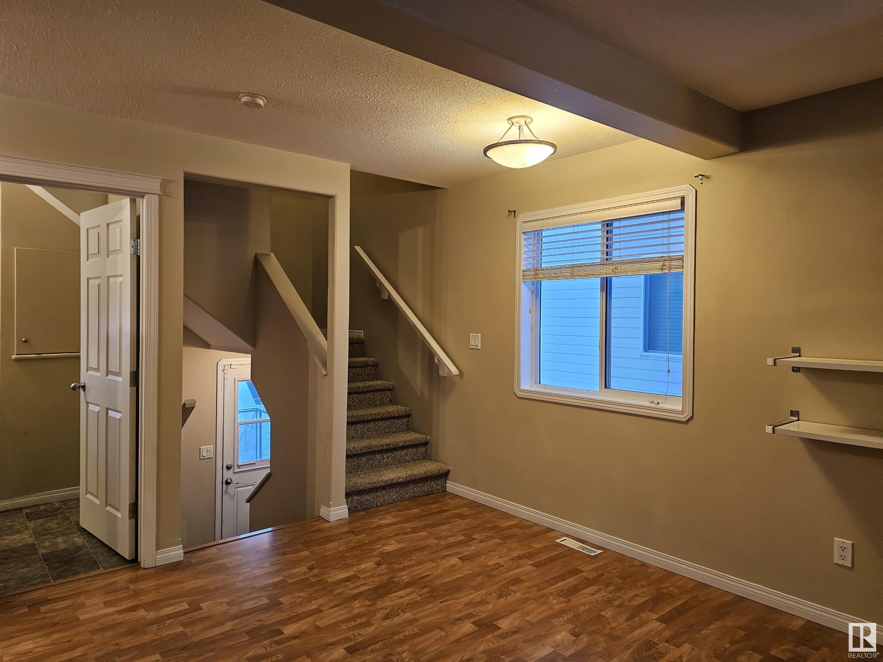      4108 47 ST , Drayton Valley,  ,T7A 1G6 ;  Listing Number: MLS E4420091