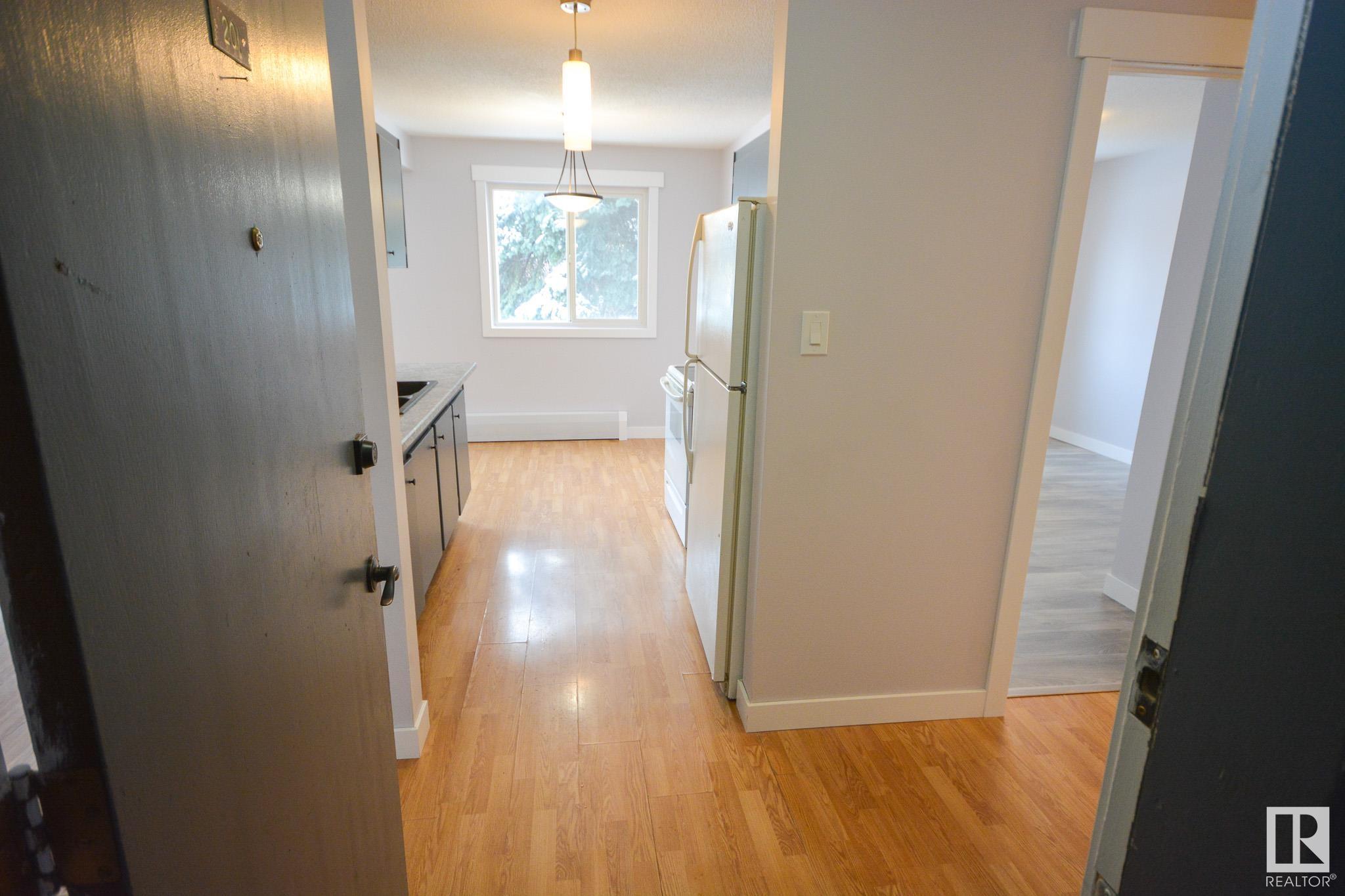      #201 10604 34 ST NW , Edmonton,  ,T5W 1Y2 ;  Listing Number: MLS E4420092