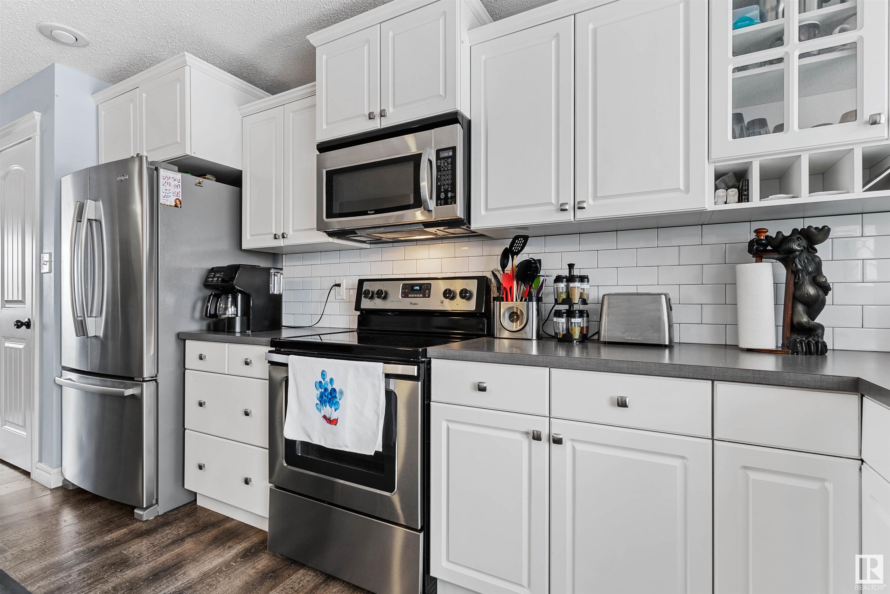      592 STONERIDGE DR , Sherwood Park,  ,T8H 0S9 ;  Listing Number: MLS E4420095