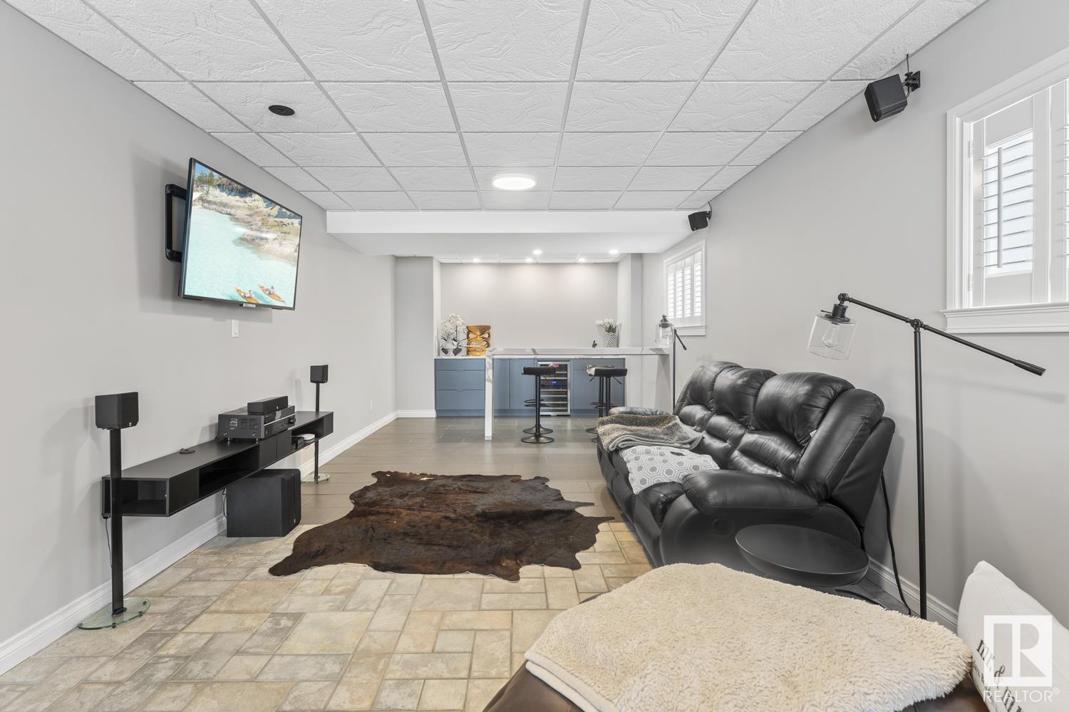      718 Beach AV , Cold Lake,  ,T9M 1G5 ;  Listing Number: MLS E4420097