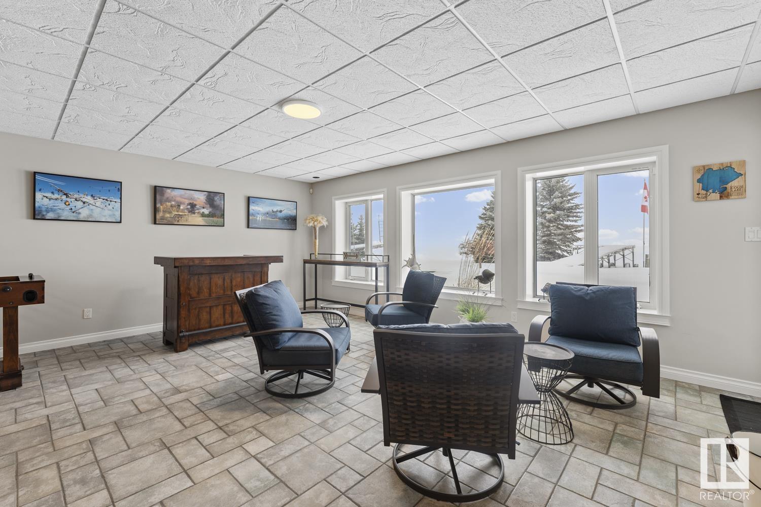      718 Beach AV , Cold Lake,  ,T9M 1G5 ;  Listing Number: MLS E4420097