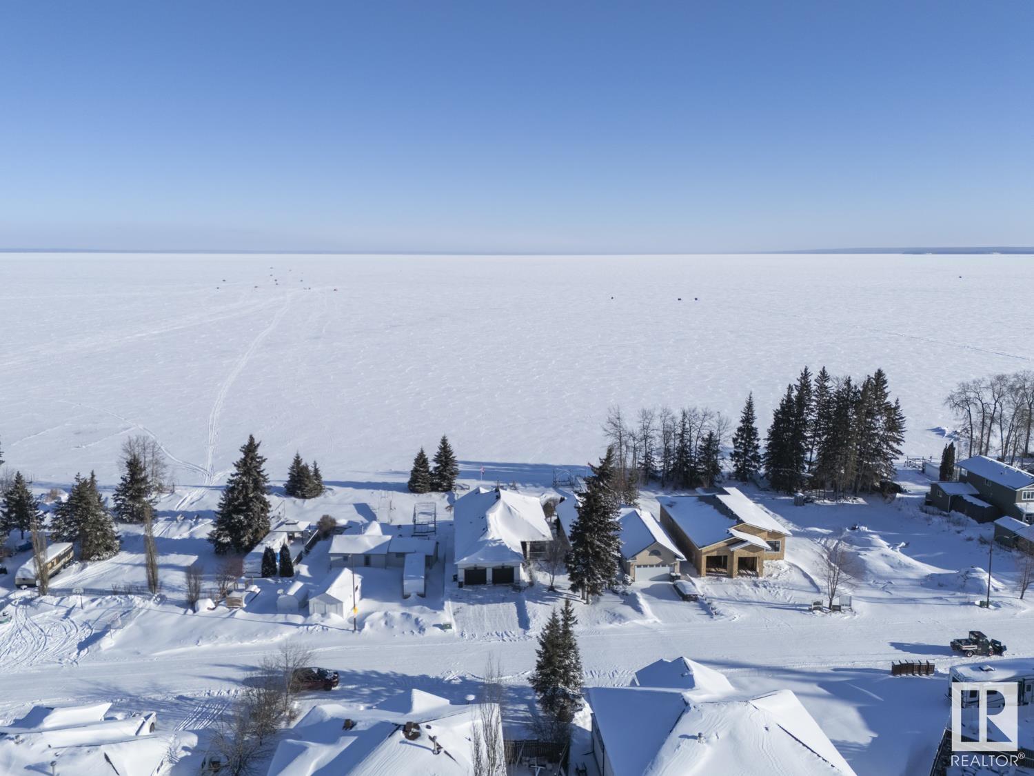      718 Beach AV , Cold Lake,  ,T9M 1G5 ;  Listing Number: MLS E4420097