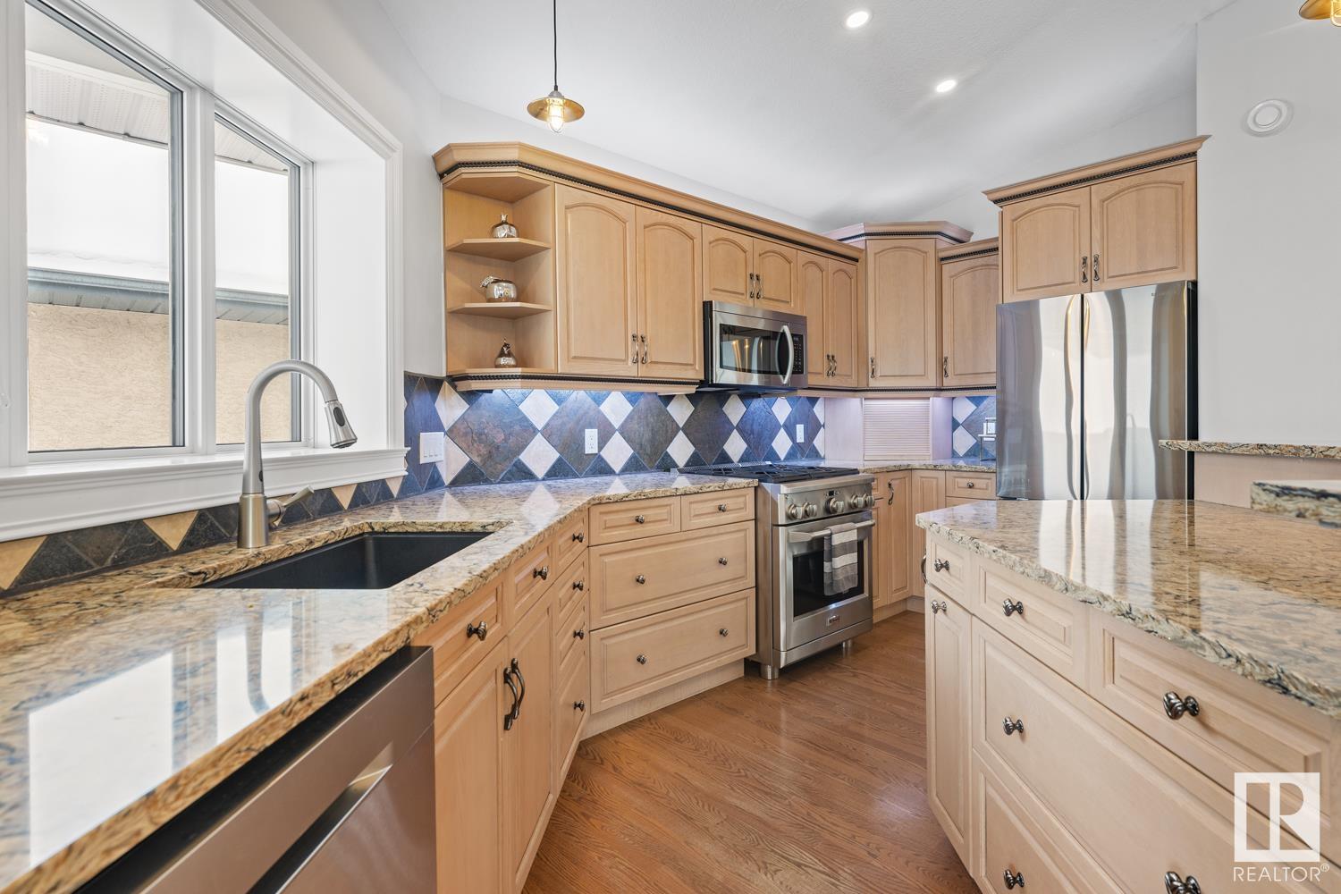      718 Beach AV , Cold Lake,  ,T9M 1G5 ;  Listing Number: MLS E4420097