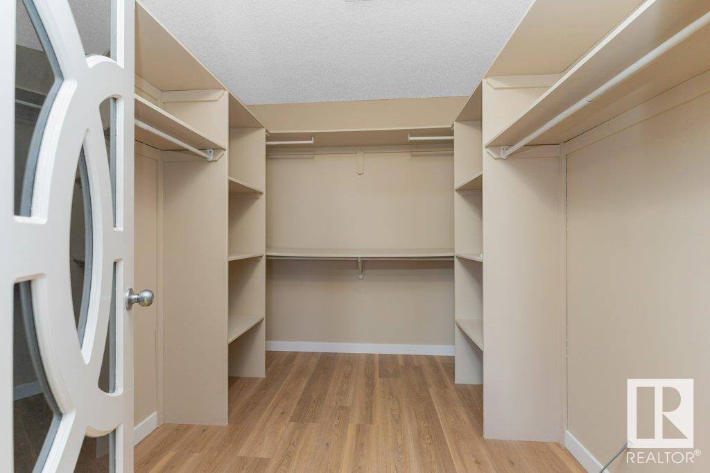      2423 35 AV NW NW , Edmonton,  ,T6T 1V9 ;  Listing Number: MLS E4420098
