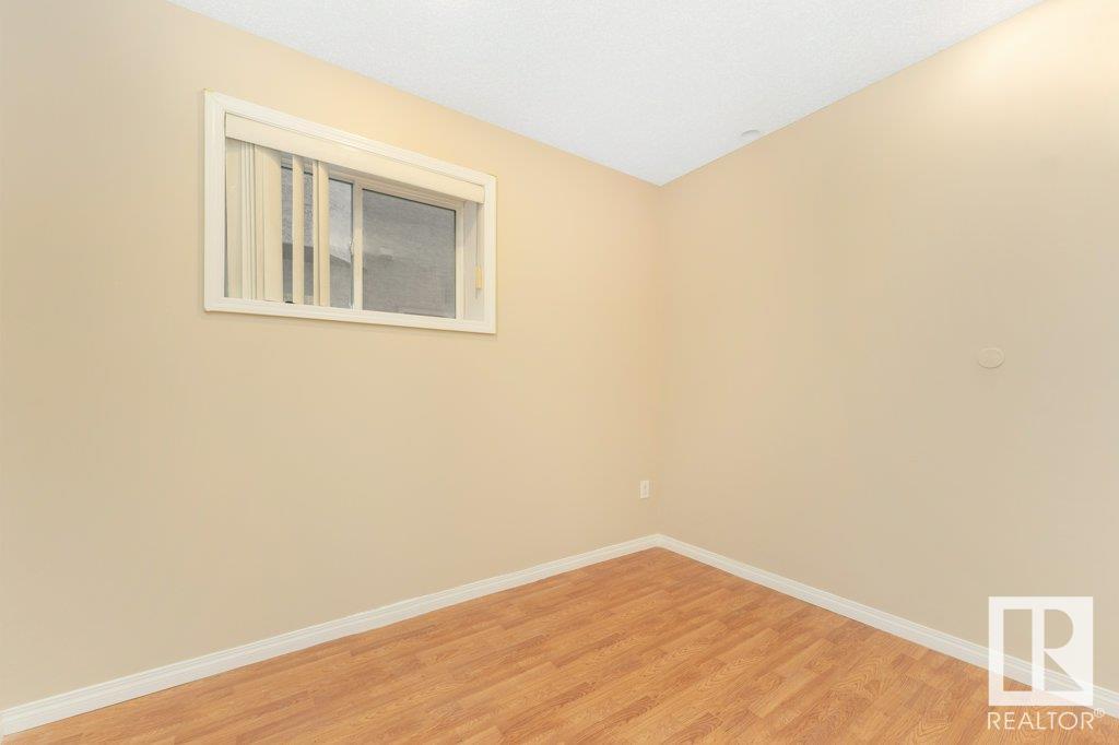      2423 35 AV NW NW , Edmonton,  ,T6T 1V9 ;  Listing Number: MLS E4420098