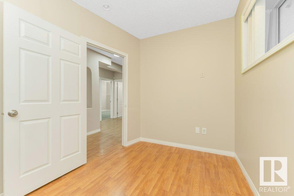      2423 35 AV NW NW , Edmonton,  ,T6T 1V9 ;  Listing Number: MLS E4420098