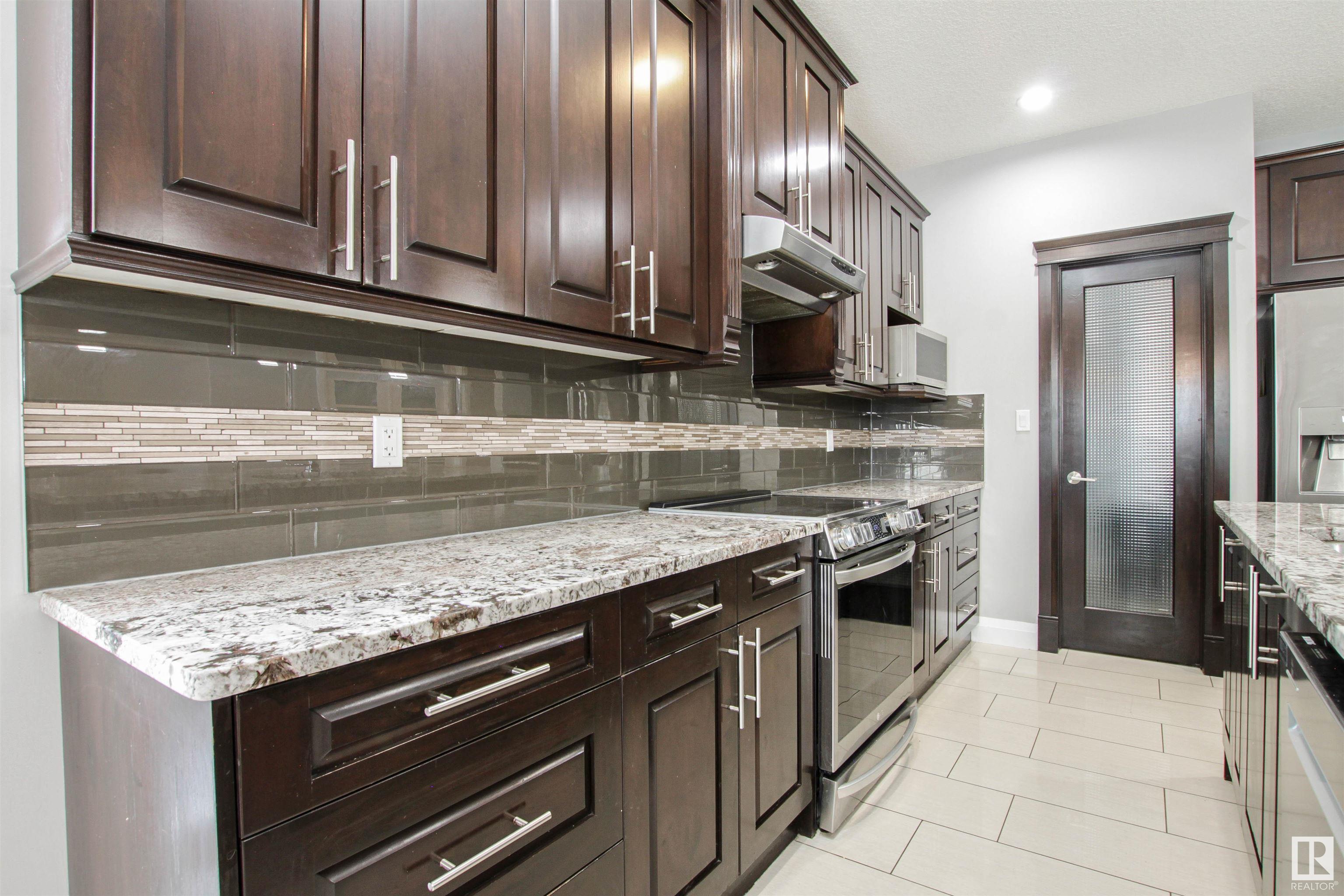      30 CANYON RD , Fort Saskatchewan,  ,T8L 0J2 ;  Listing Number: MLS E4420099