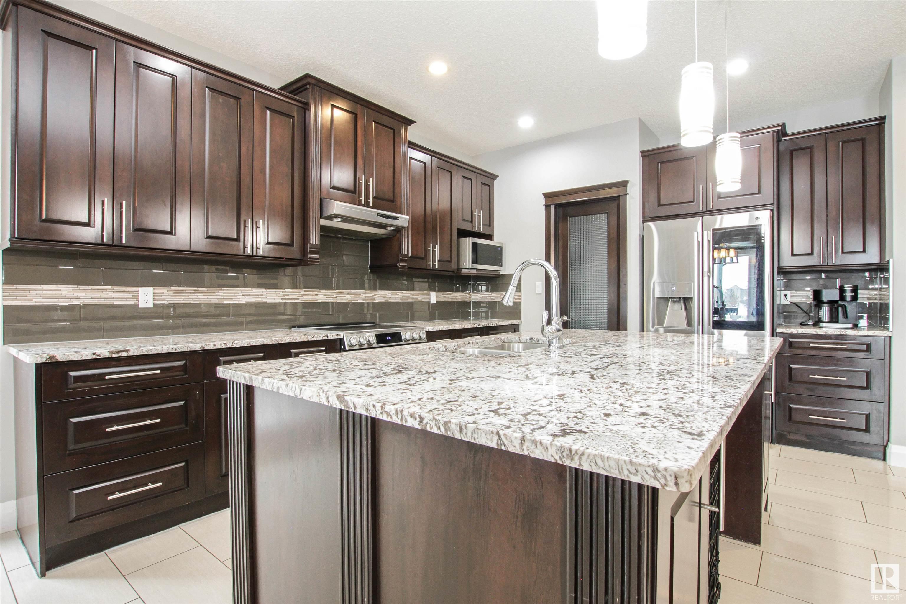      30 CANYON RD , Fort Saskatchewan,  ,T8L 0J2 ;  Listing Number: MLS E4420099