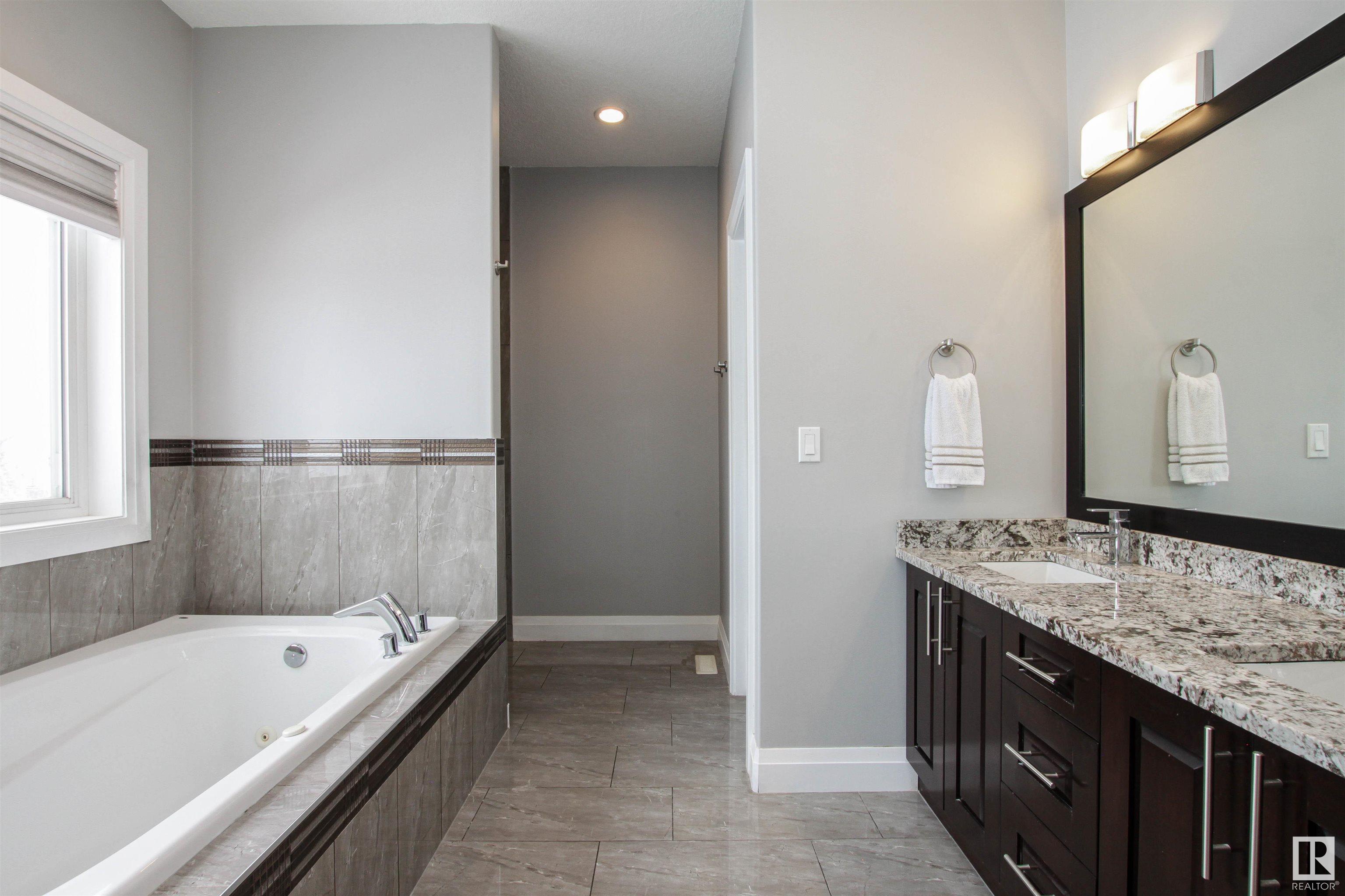      30 CANYON RD , Fort Saskatchewan,  ,T8L 0J2 ;  Listing Number: MLS E4420099