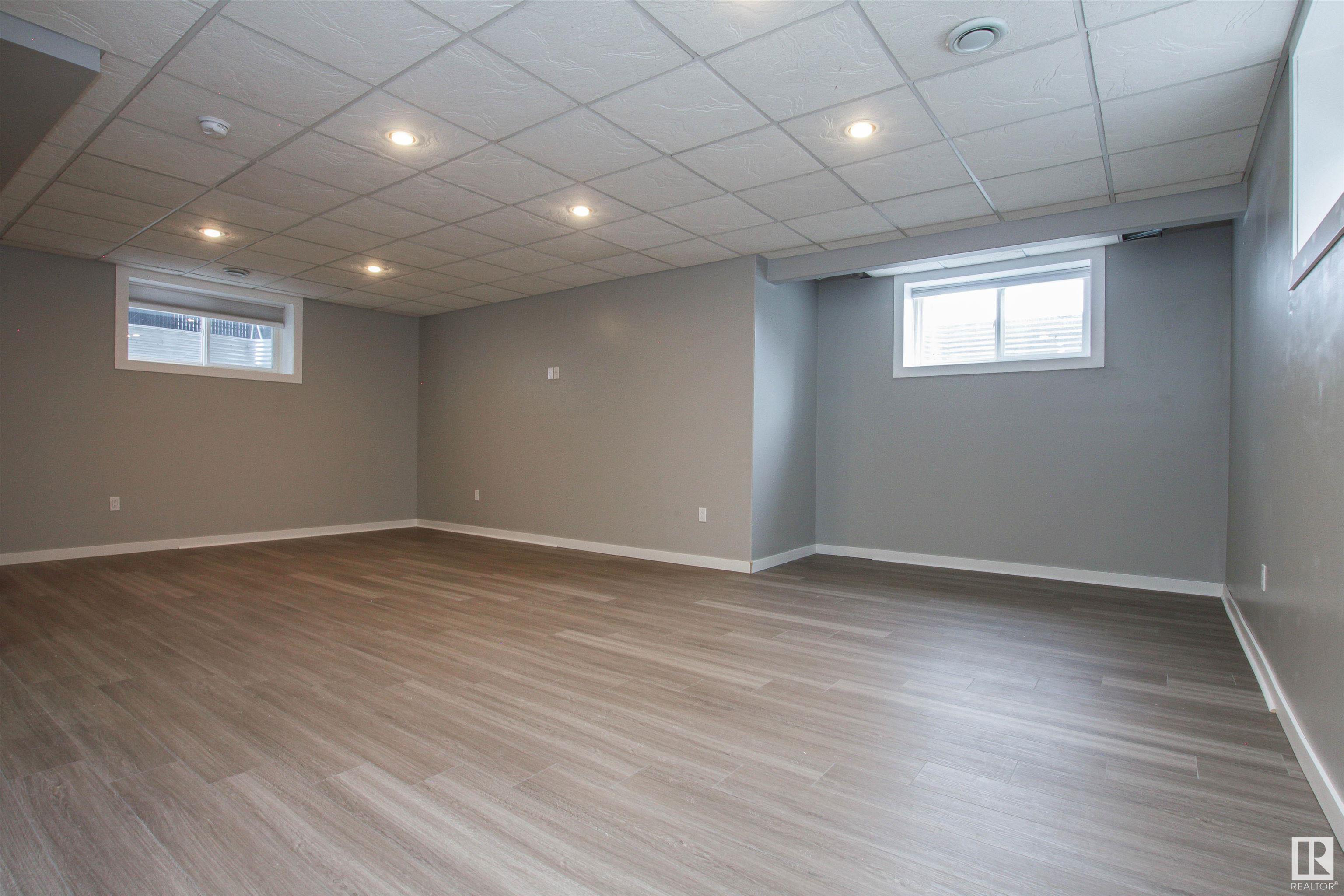      30 CANYON RD , Fort Saskatchewan,  ,T8L 0J2 ;  Listing Number: MLS E4420099