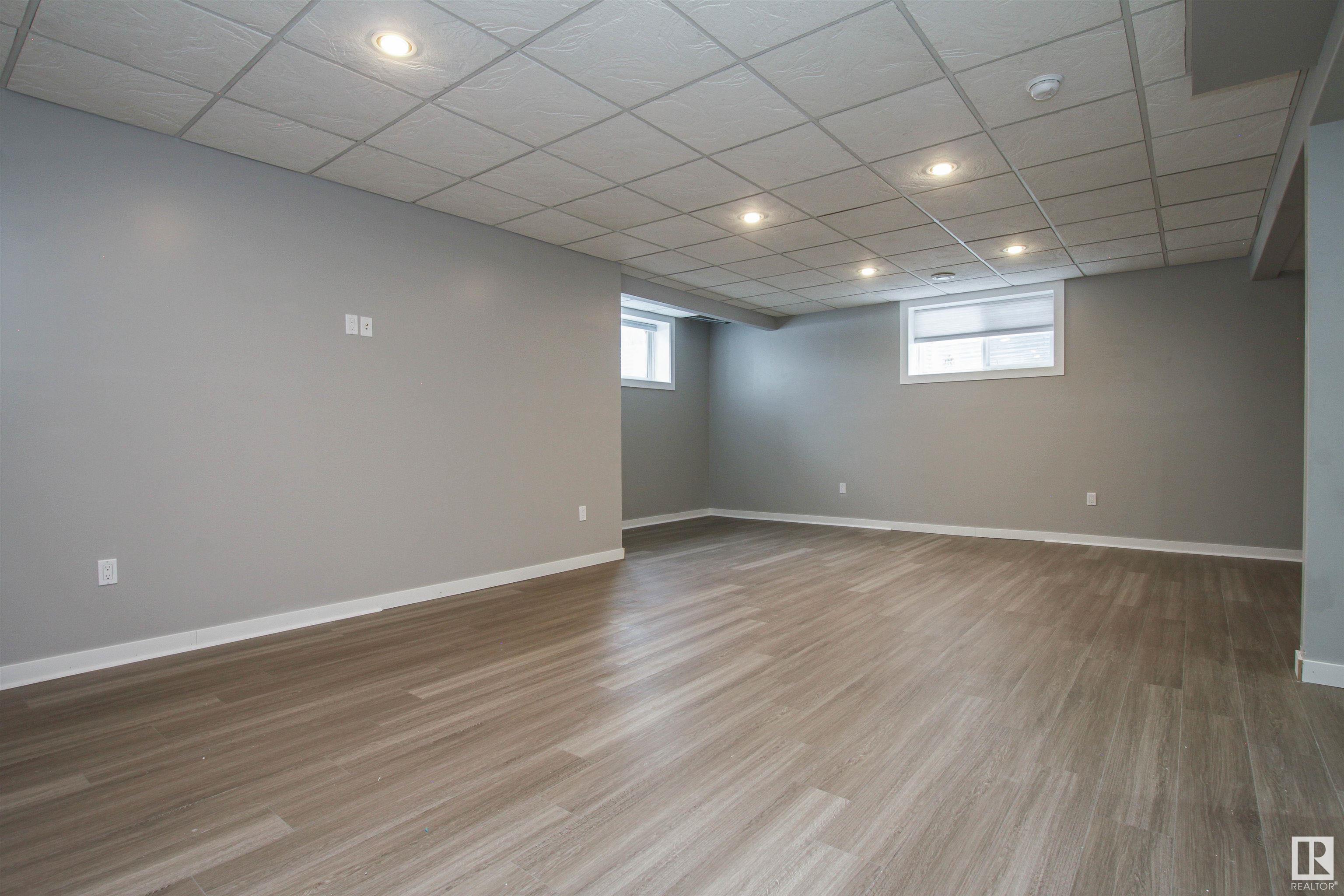      30 CANYON RD , Fort Saskatchewan,  ,T8L 0J2 ;  Listing Number: MLS E4420099