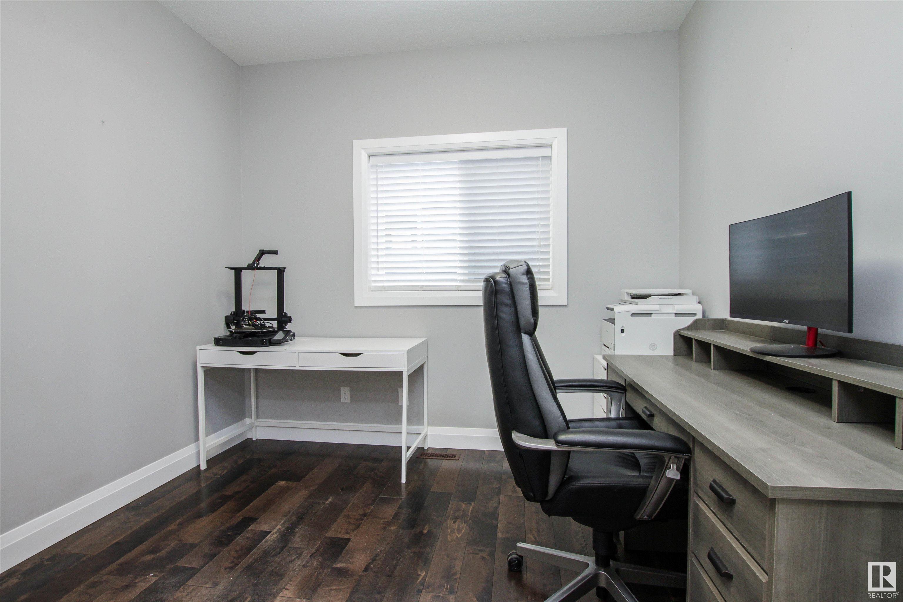      30 CANYON RD , Fort Saskatchewan,  ,T8L 0J2 ;  Listing Number: MLS E4420099