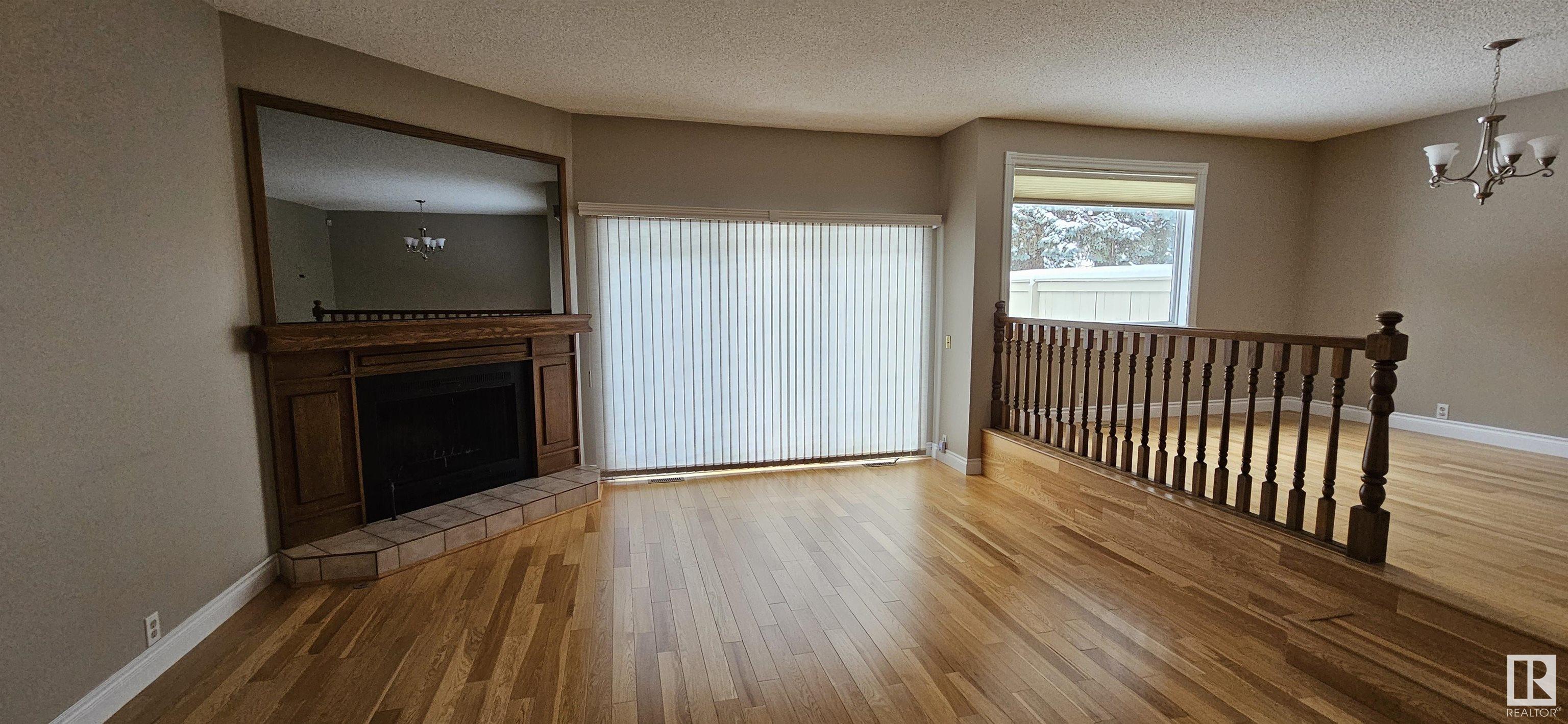      618 Woodbridge WY , Sherwood Park,  ,T8A 4E4 ;  Listing Number: MLS E4420124