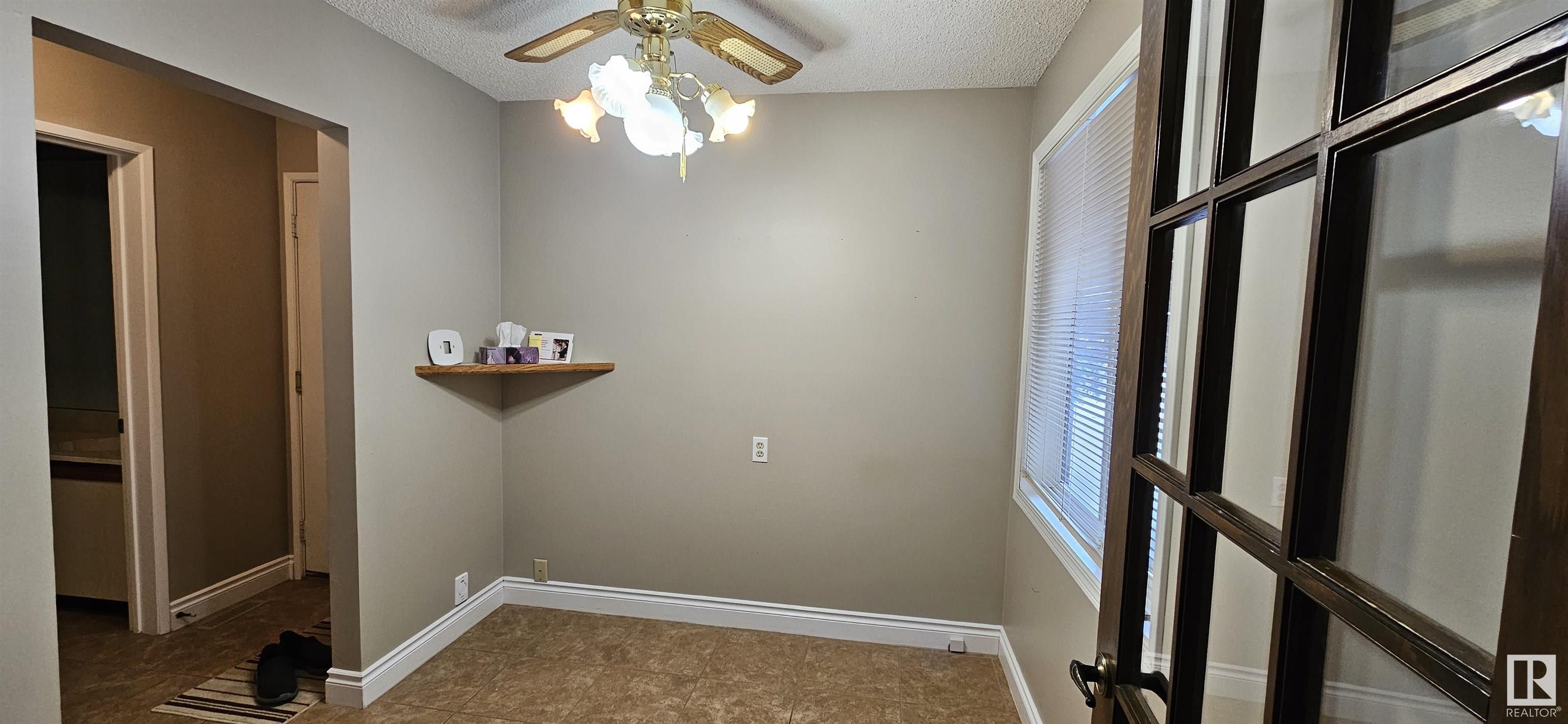      618 Woodbridge WY , Sherwood Park,  ,T8A 4E4 ;  Listing Number: MLS E4420124
