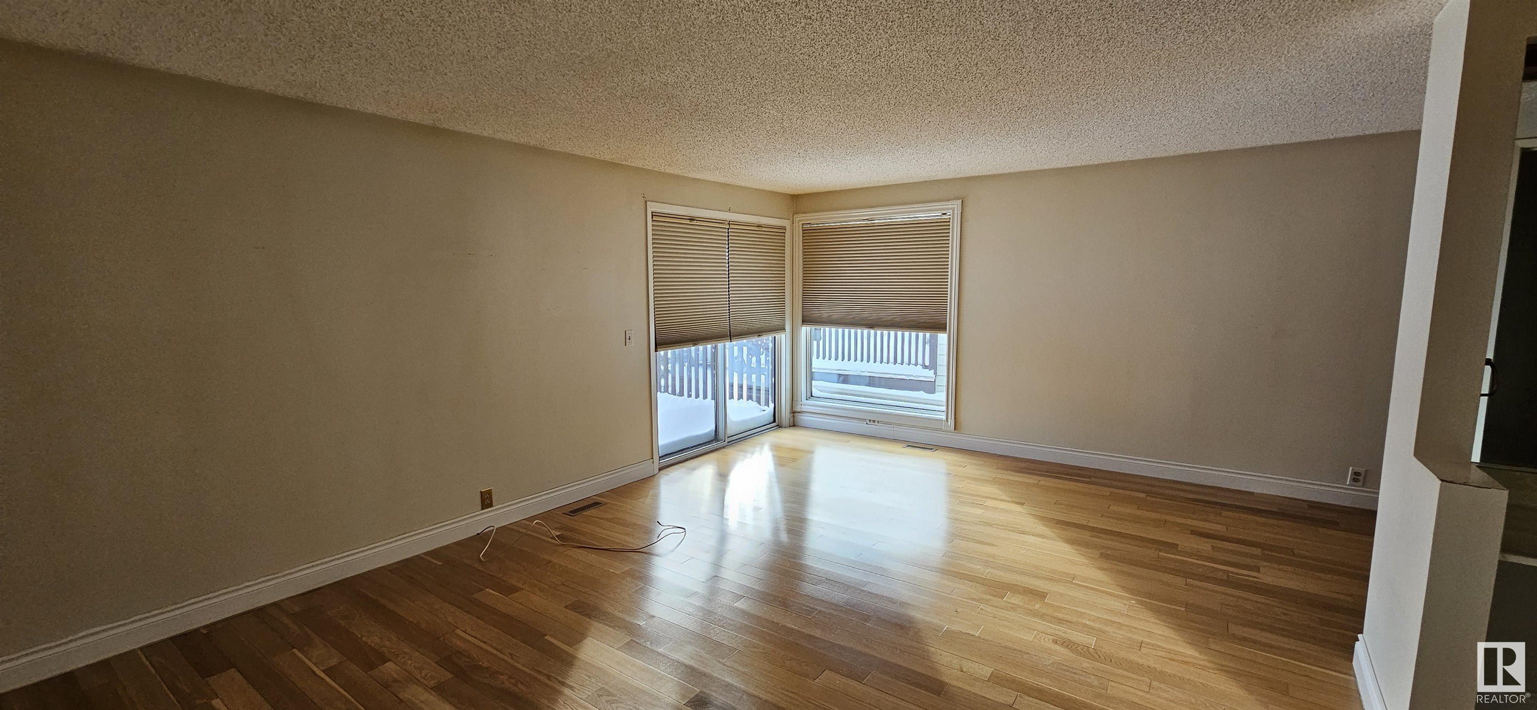      618 Woodbridge WY , Sherwood Park,  ,T8A 4E4 ;  Listing Number: MLS E4420124