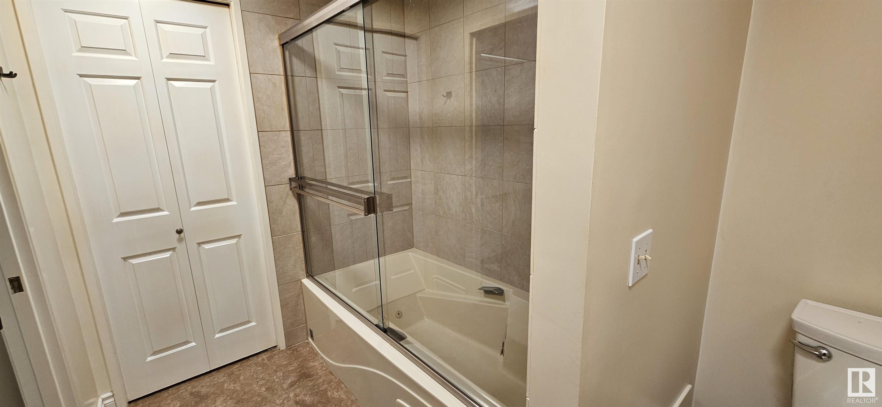      618 Woodbridge WY , Sherwood Park,  ,T8A 4E4 ;  Listing Number: MLS E4420124