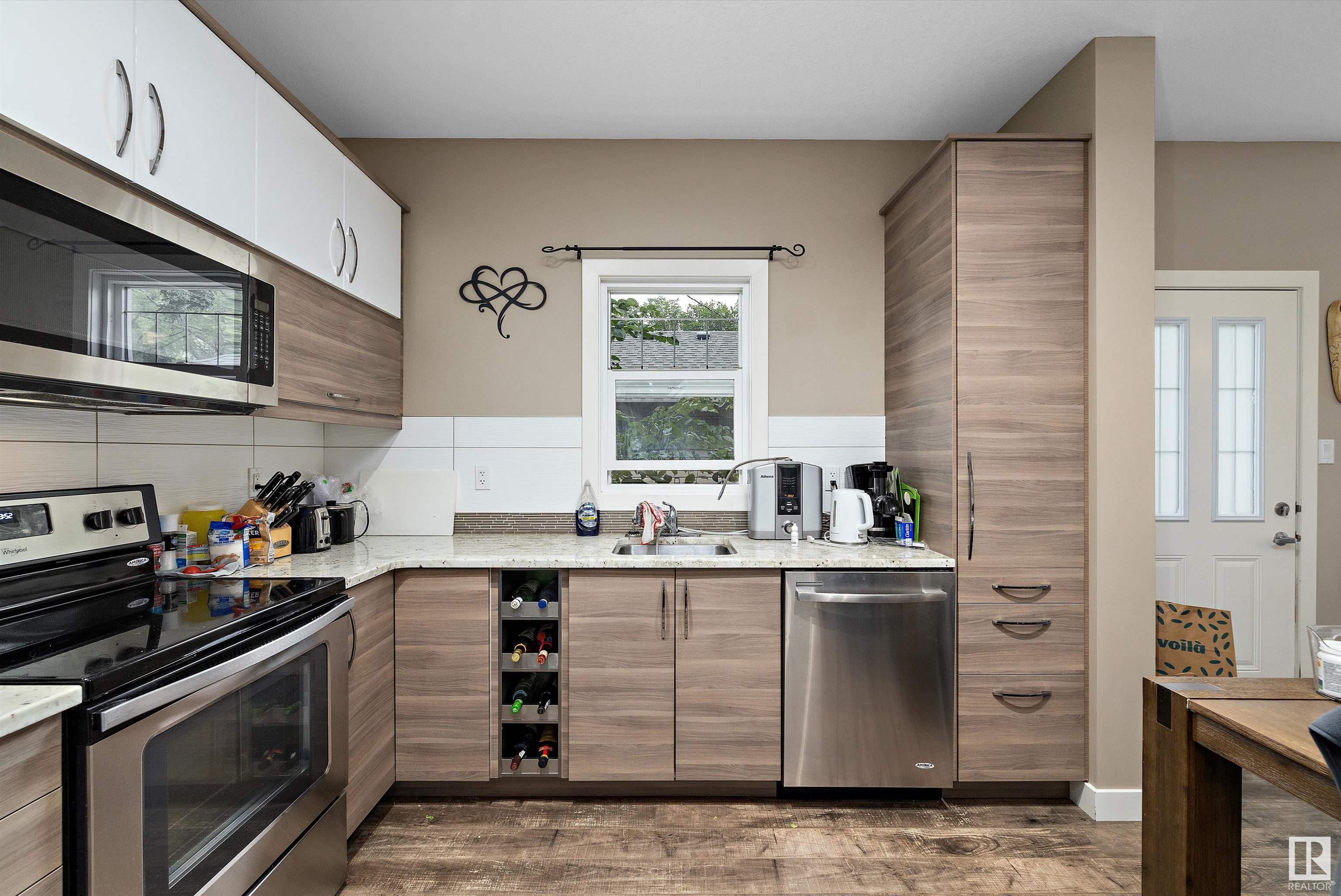      1 5910 121 AV NW , Edmonton,  ,T5W 3E3 ;  Listing Number: MLS E4420125