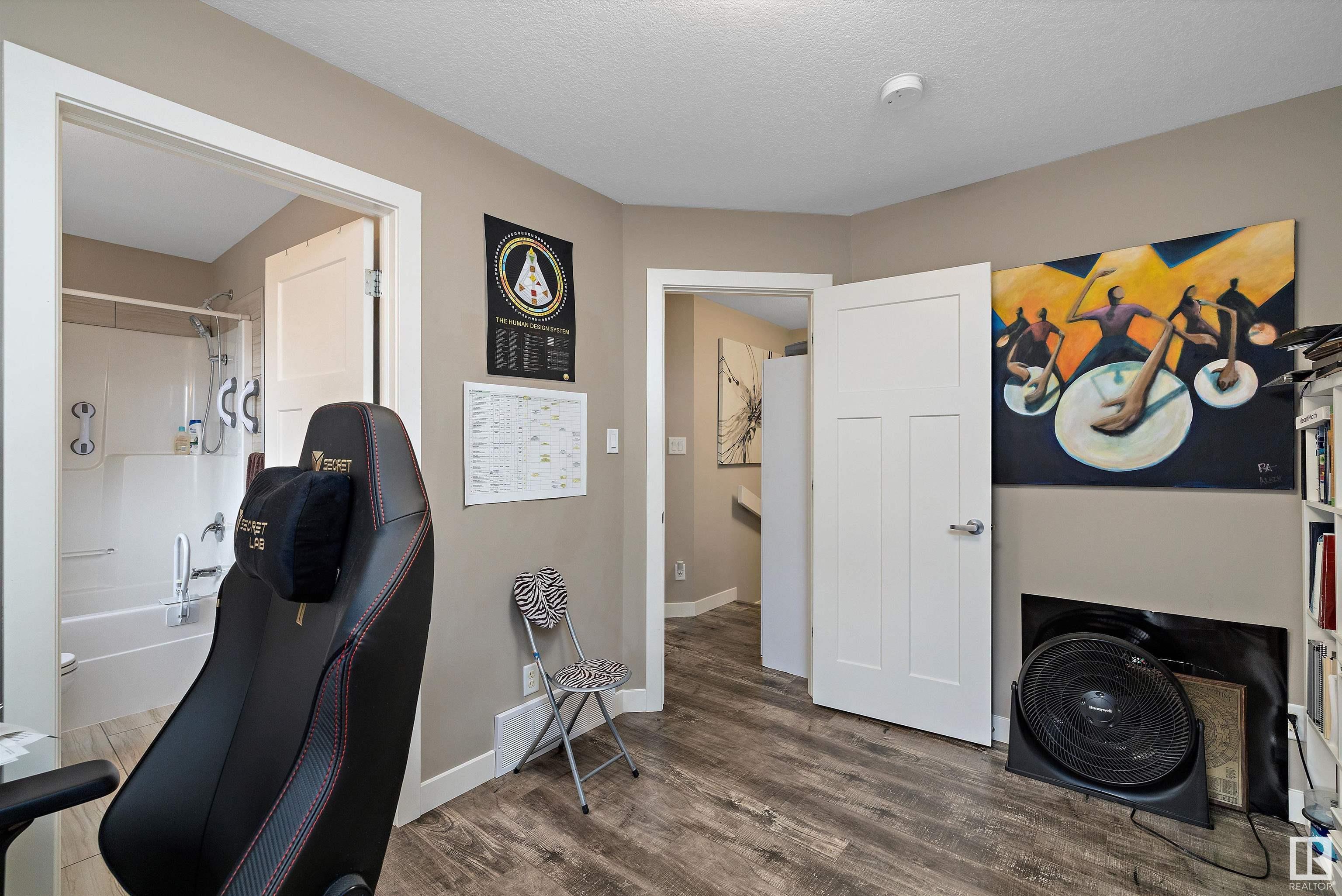      1 5910 121 AV NW , Edmonton,  ,T5W 3E3 ;  Listing Number: MLS E4420125