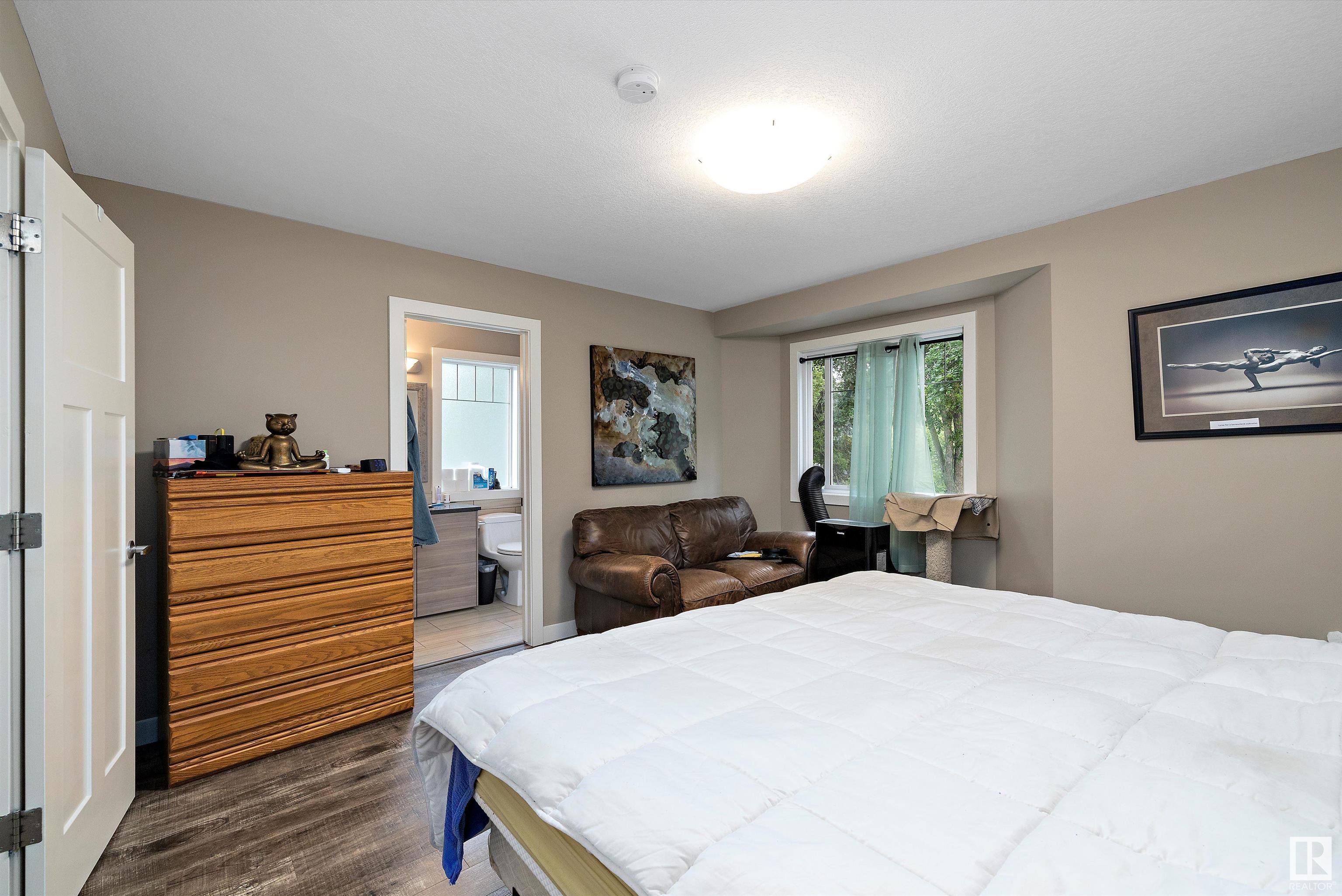      1 5910 121 AV NW , Edmonton,  ,T5W 3E3 ;  Listing Number: MLS E4420125