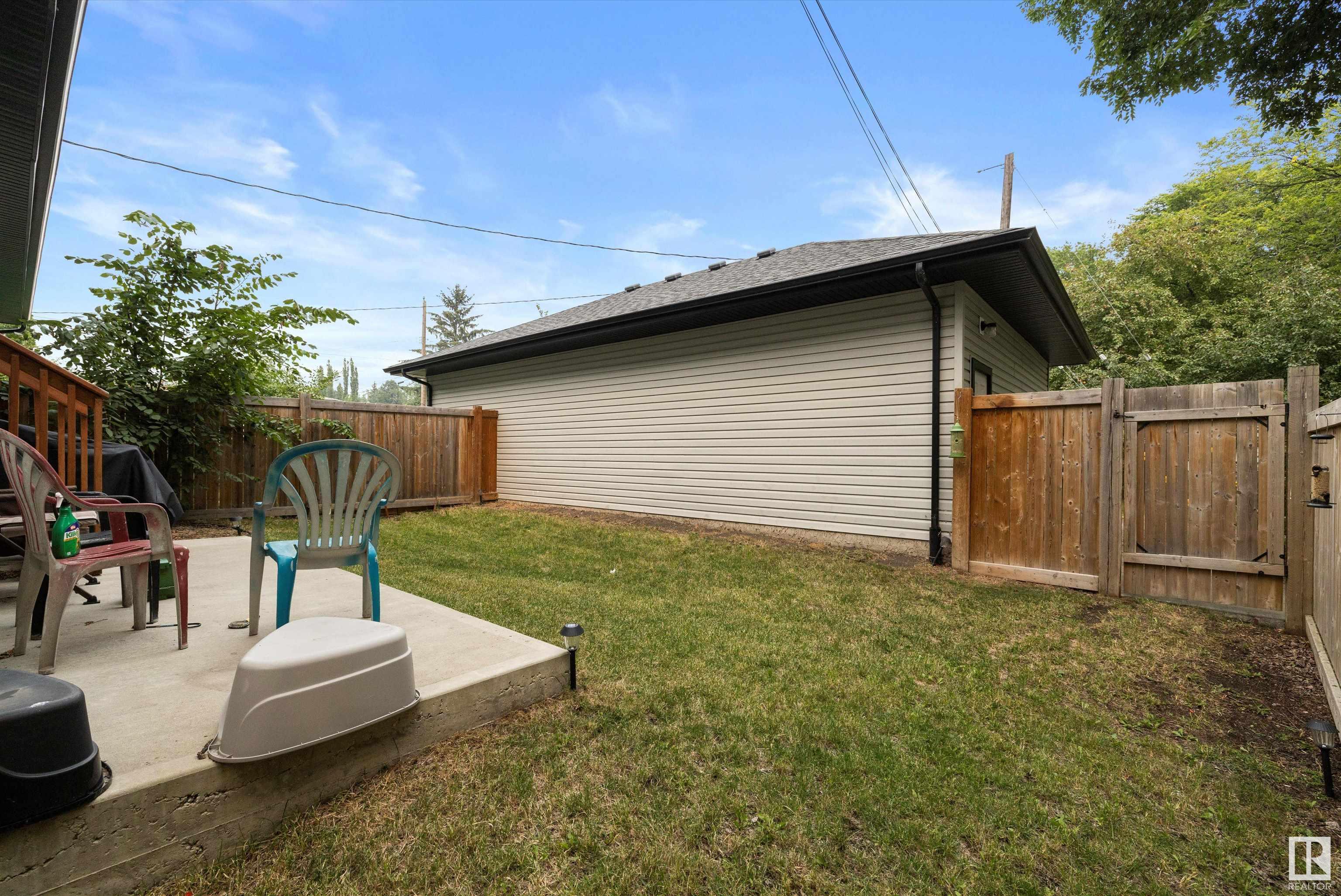      1 5910 121 AV NW , Edmonton,  ,T5W 3E3 ;  Listing Number: MLS E4420125