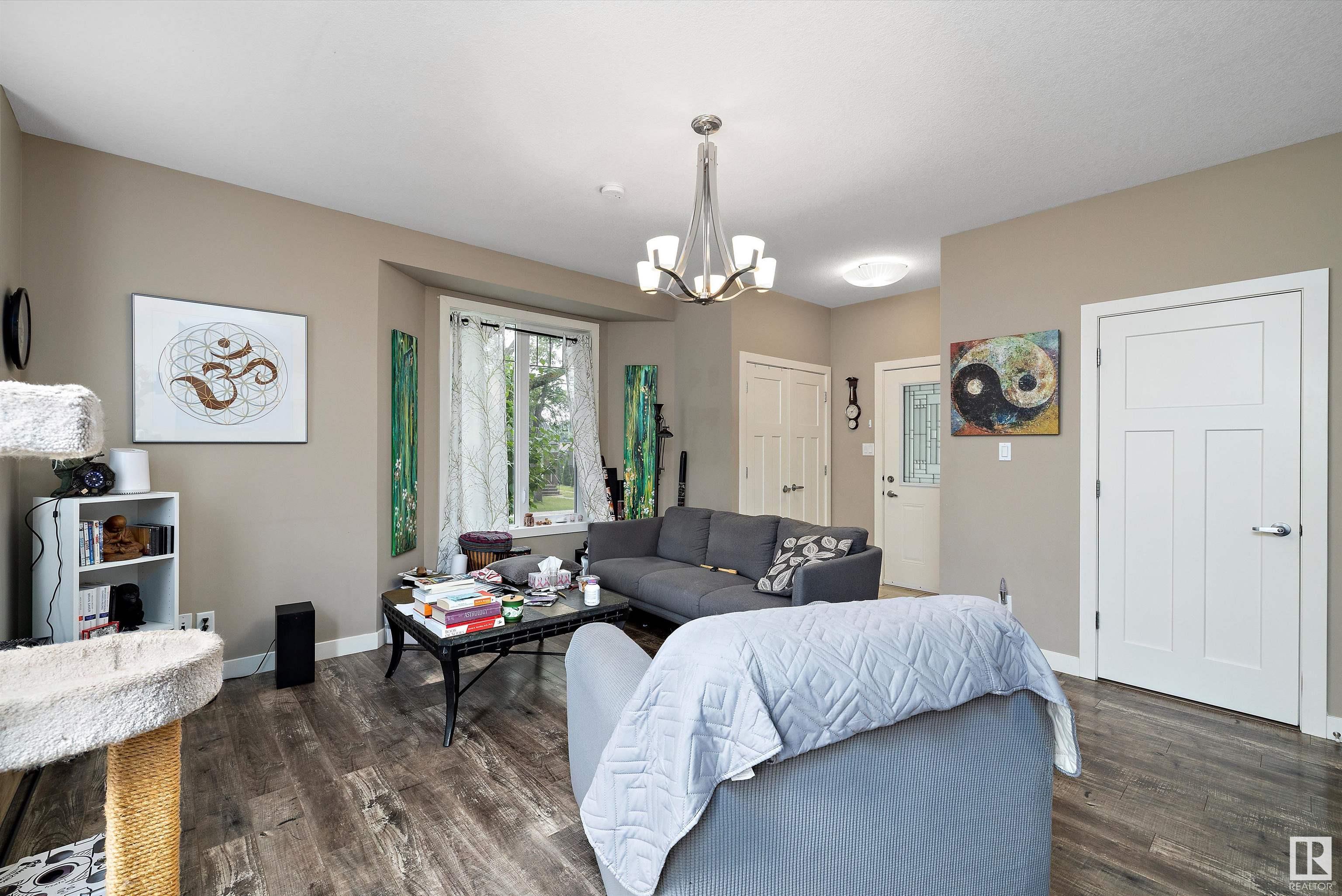      1 5910 121 AV NW , Edmonton,  ,T5W 3E3 ;  Listing Number: MLS E4420125