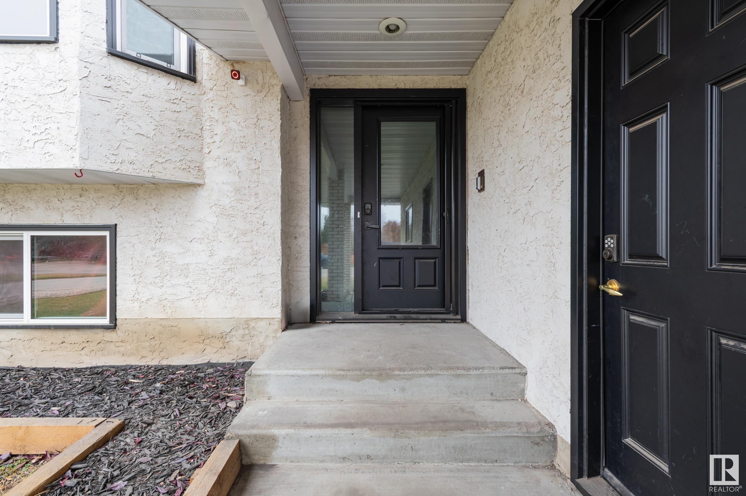      3811 21 AV NW , Edmonton,  ,T6L 4T4 ;  Listing Number: MLS E4420136