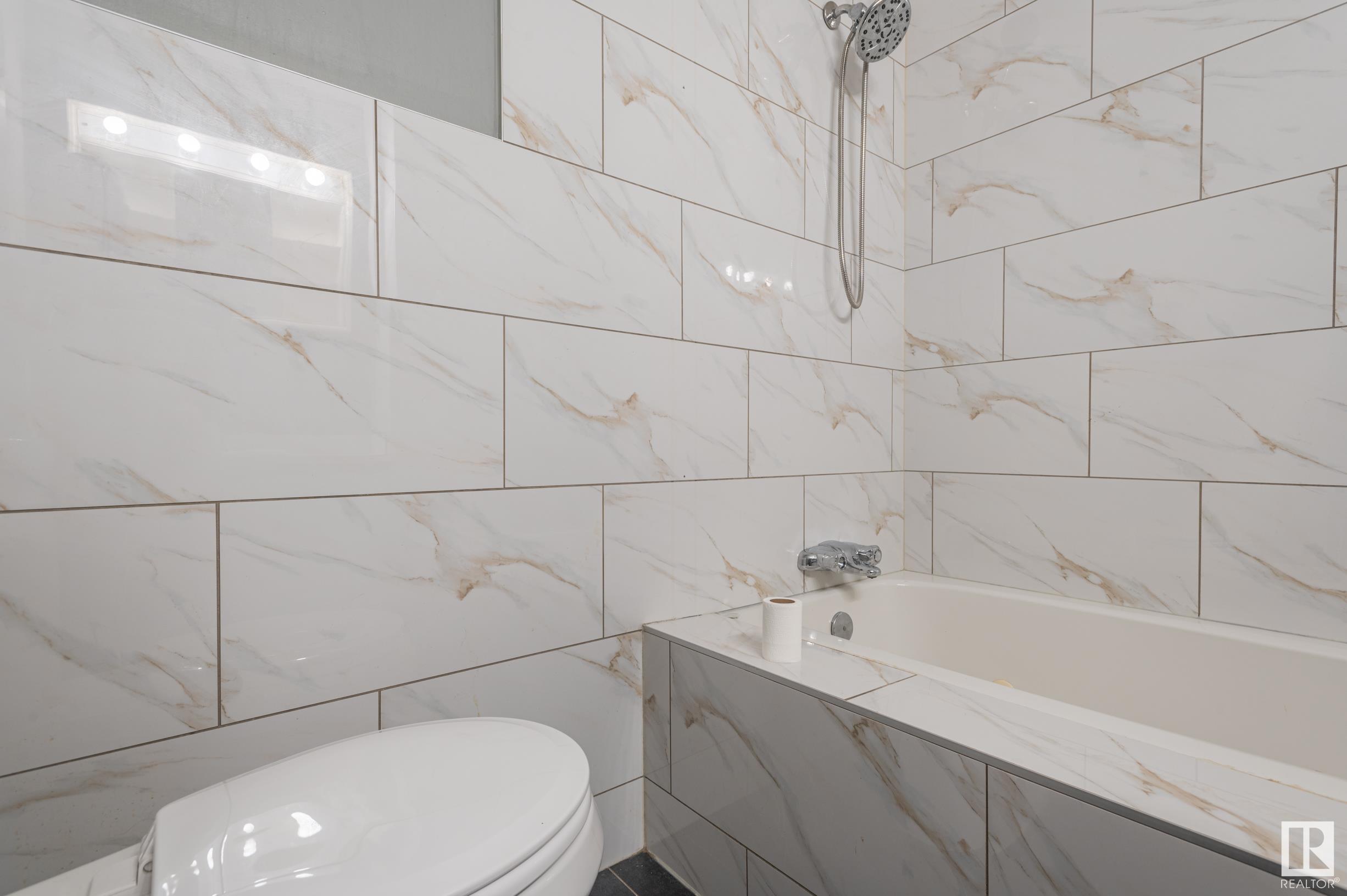      3811 21 AV NW , Edmonton,  ,T6L 4T4 ;  Listing Number: MLS E4420136