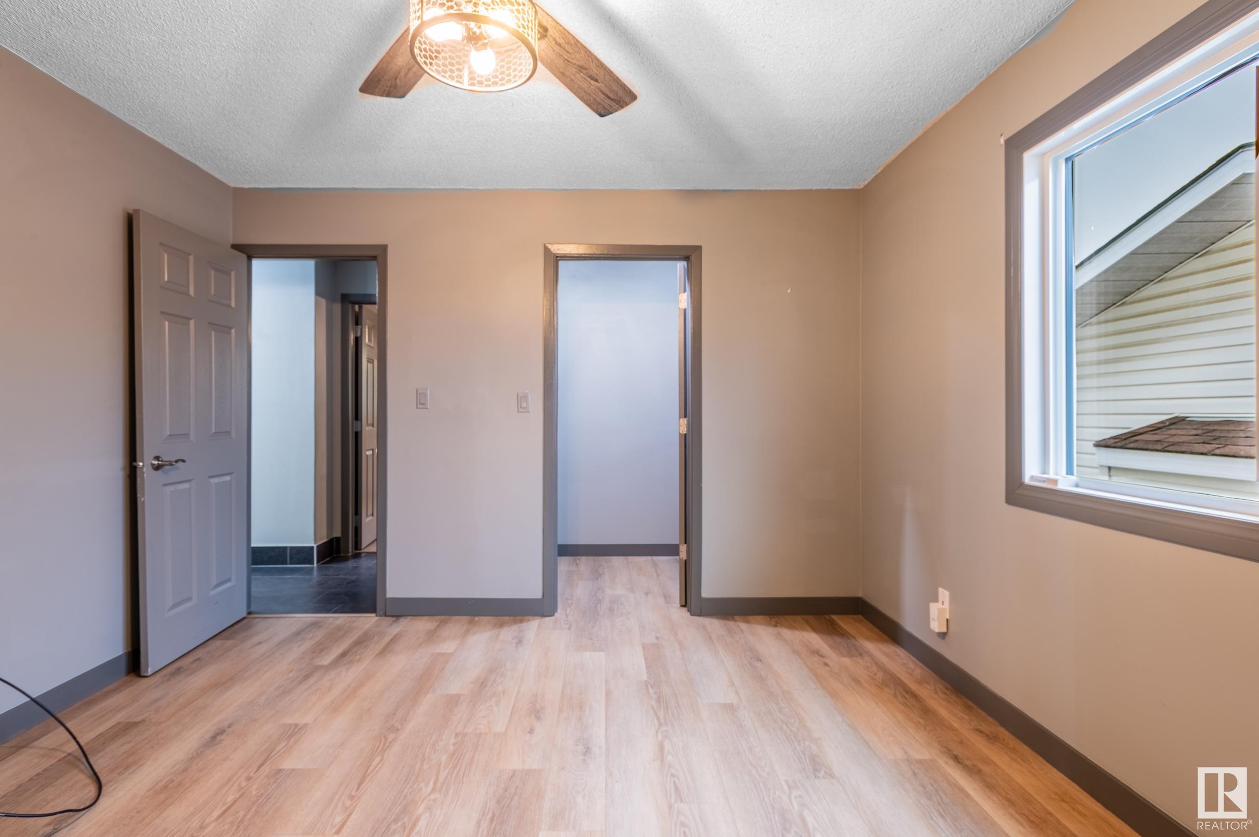      3811 21 AV NW , Edmonton,  ,T6L 4T4 ;  Listing Number: MLS E4420136