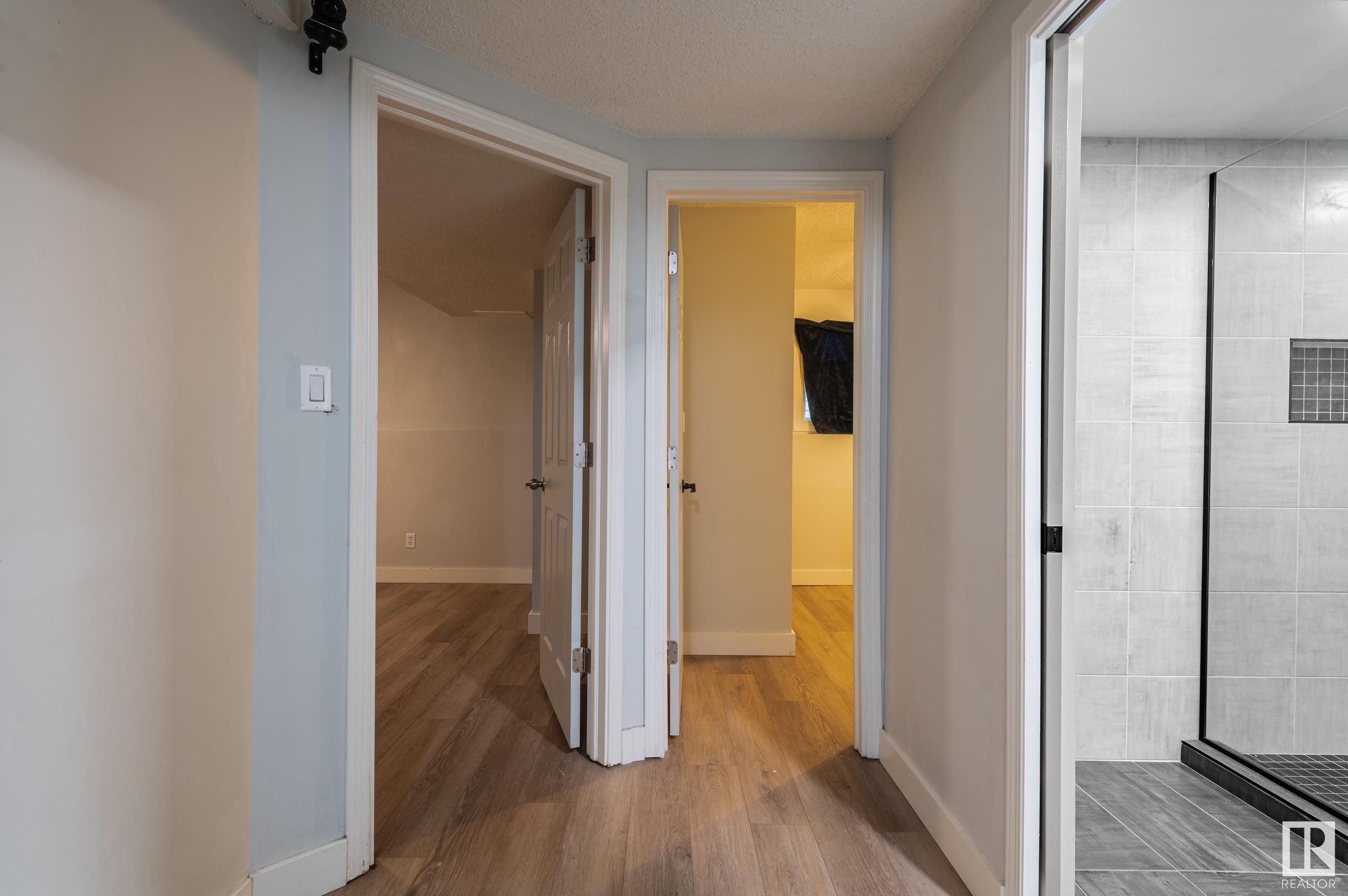      3811 21 AV NW , Edmonton,  ,T6L 4T4 ;  Listing Number: MLS E4420136