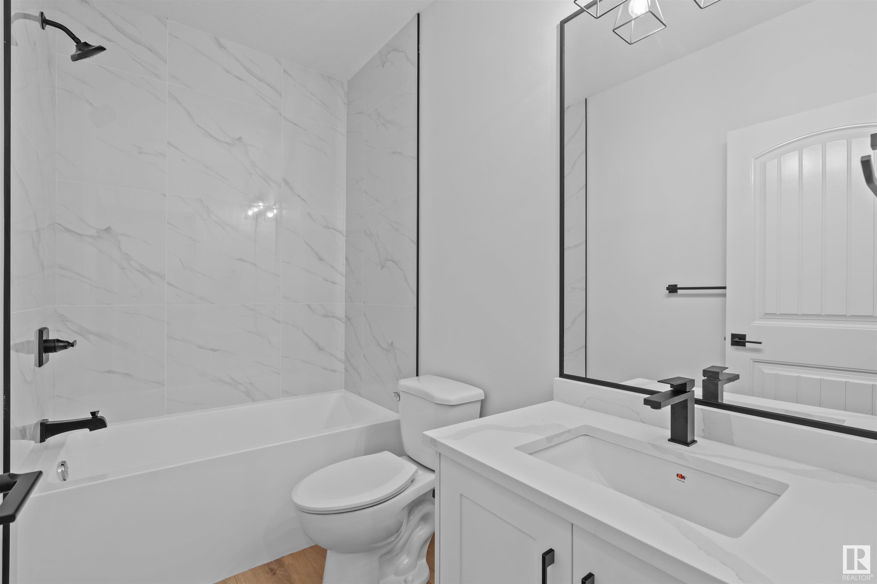 Photo 23 at 9638 109a Avenue Nw, Mccauley, Edmonton