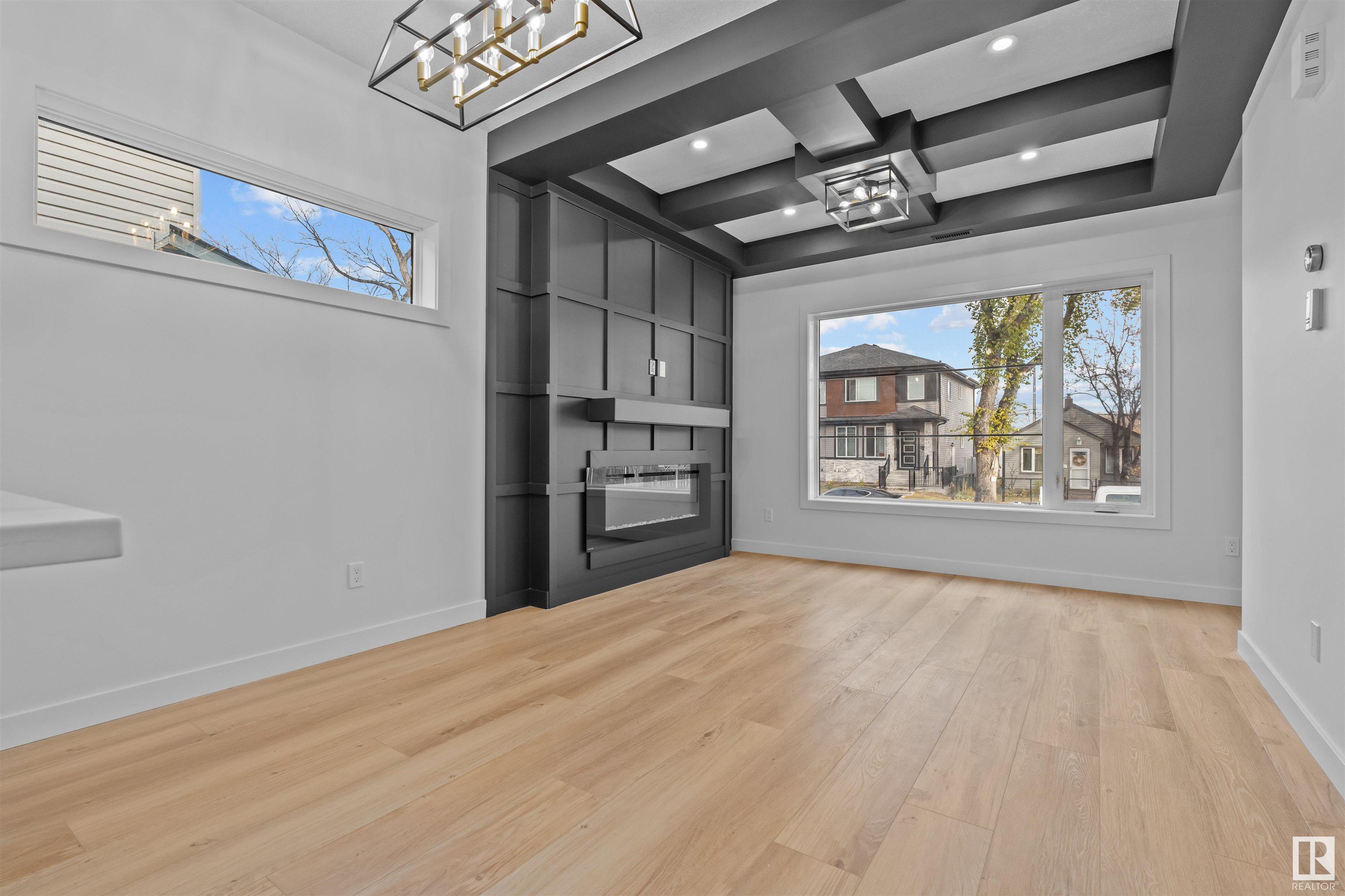 Photo 4 at 9638 109a Avenue Nw, Mccauley, Edmonton