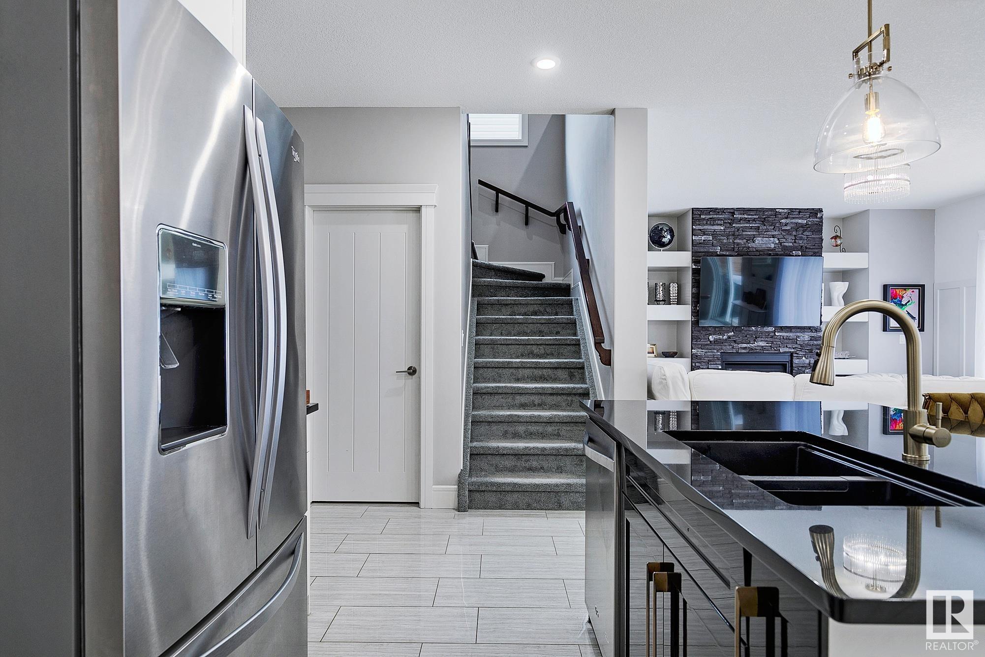      3366 CHICKADEE DR NW , Edmonton,  ,T5V 1T7 ;  Listing Number: MLS E4420147
