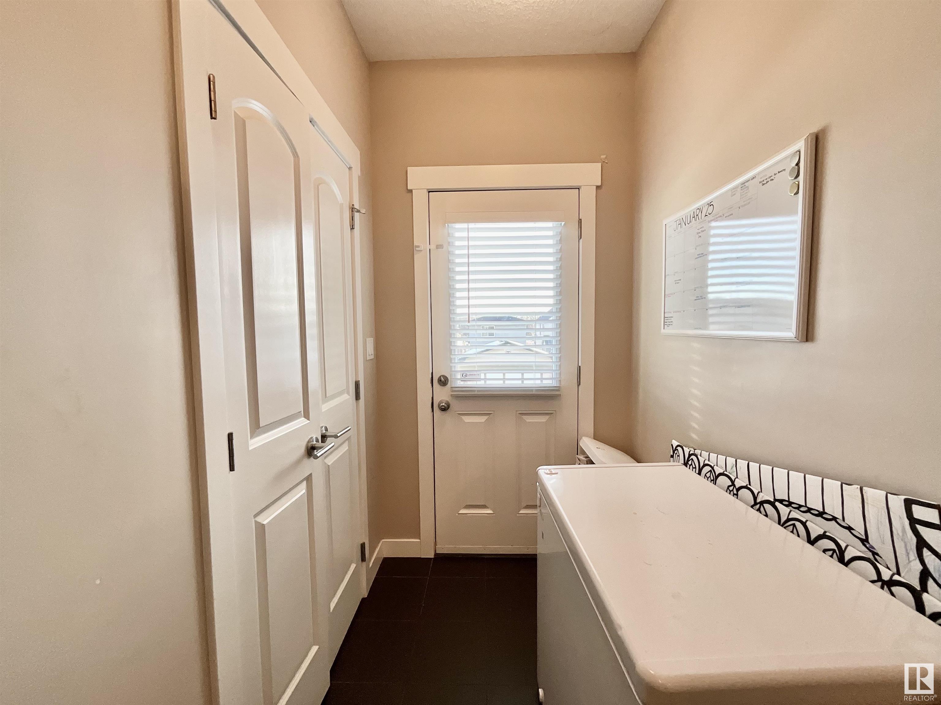      9747 221 ST NW , Edmonton,  ,T5T 4H7 ;  Listing Number: MLS E4420159