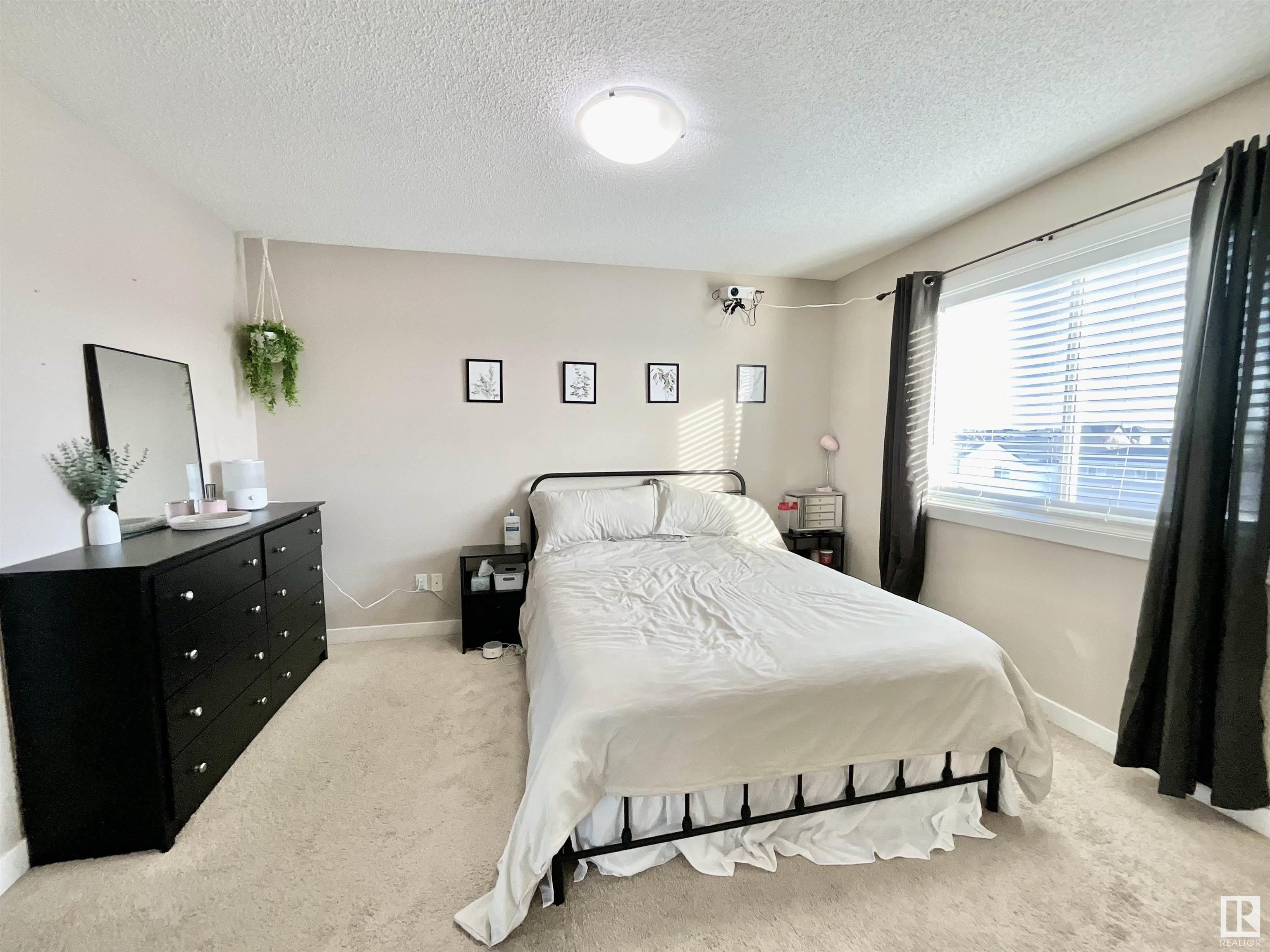      9747 221 ST NW , Edmonton,  ,T5T 4H7 ;  Listing Number: MLS E4420159