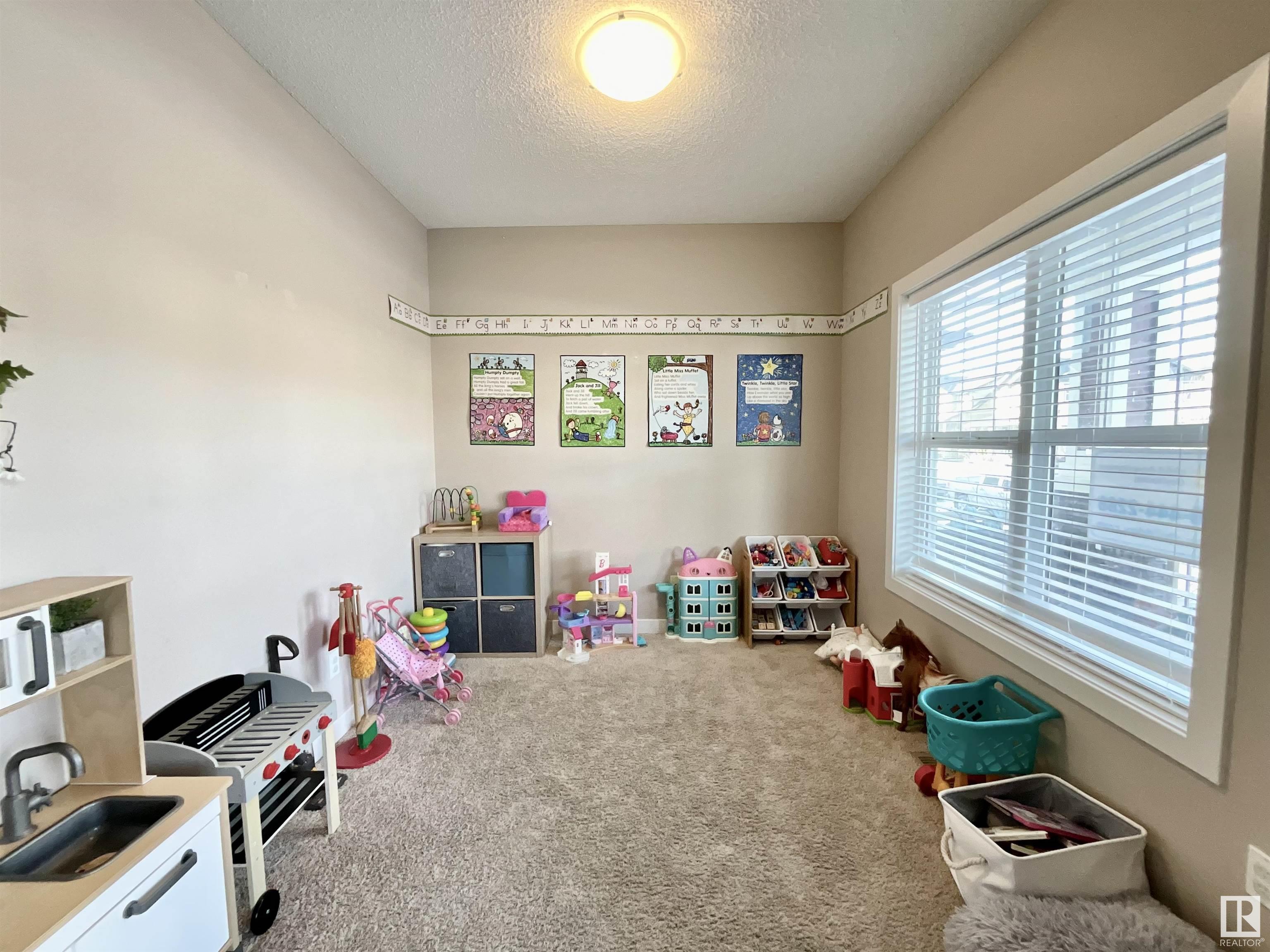      9747 221 ST NW , Edmonton,  ,T5T 4H7 ;  Listing Number: MLS E4420159