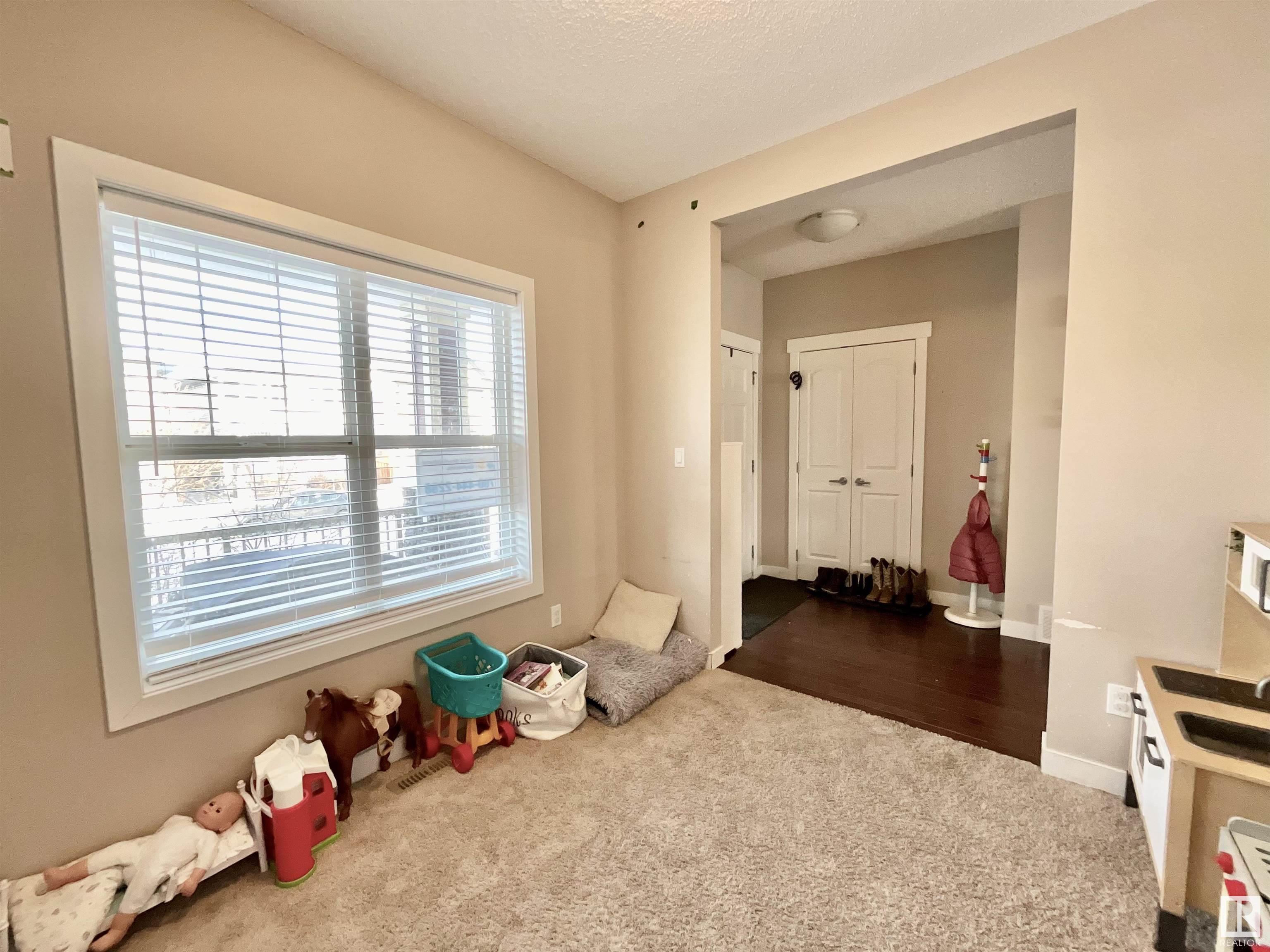      9747 221 ST NW , Edmonton,  ,T5T 4H7 ;  Listing Number: MLS E4420159
