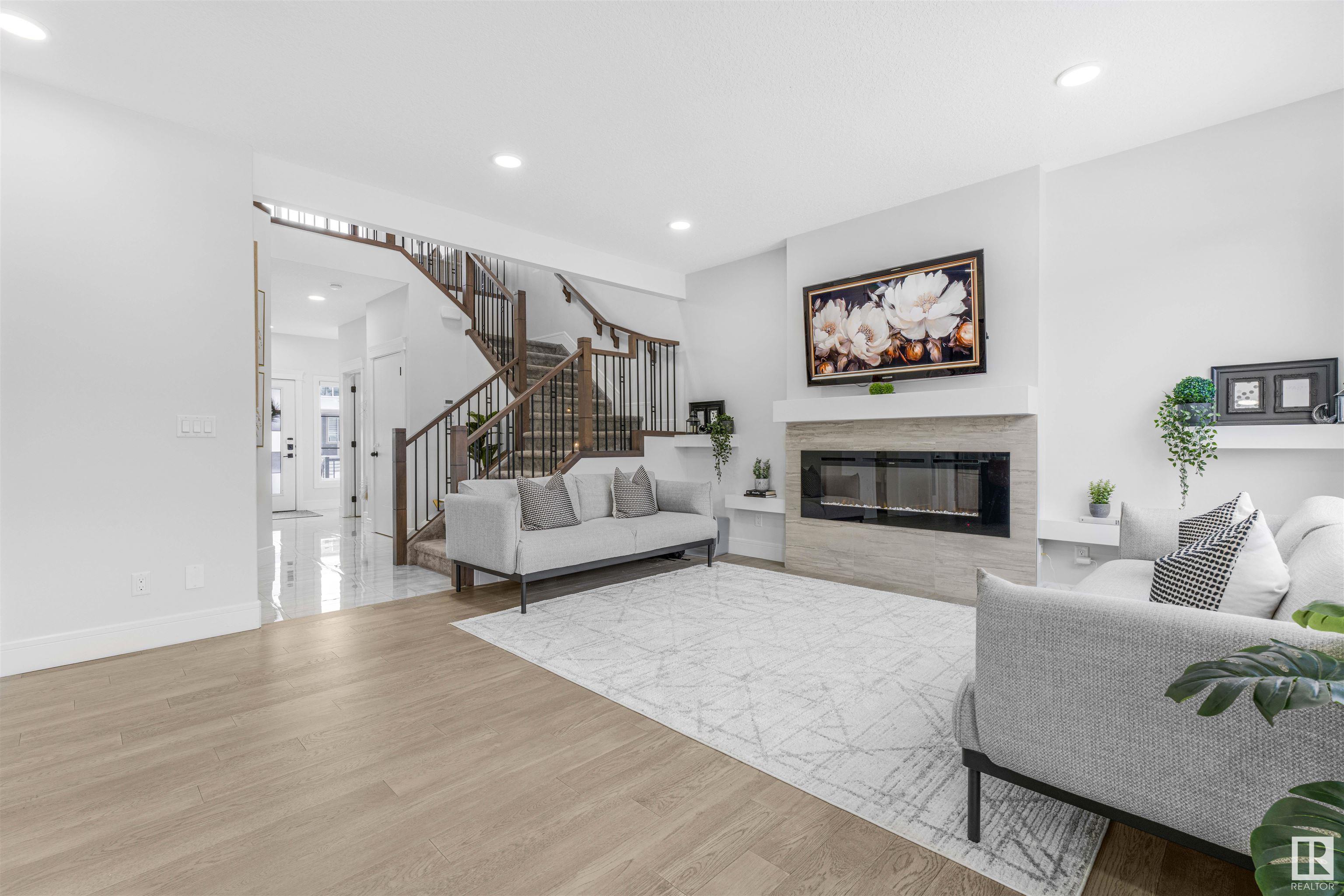      5844 KOOTOOK LI SW , Edmonton,  ,T6W 4K5 ;  Listing Number: MLS E4420171