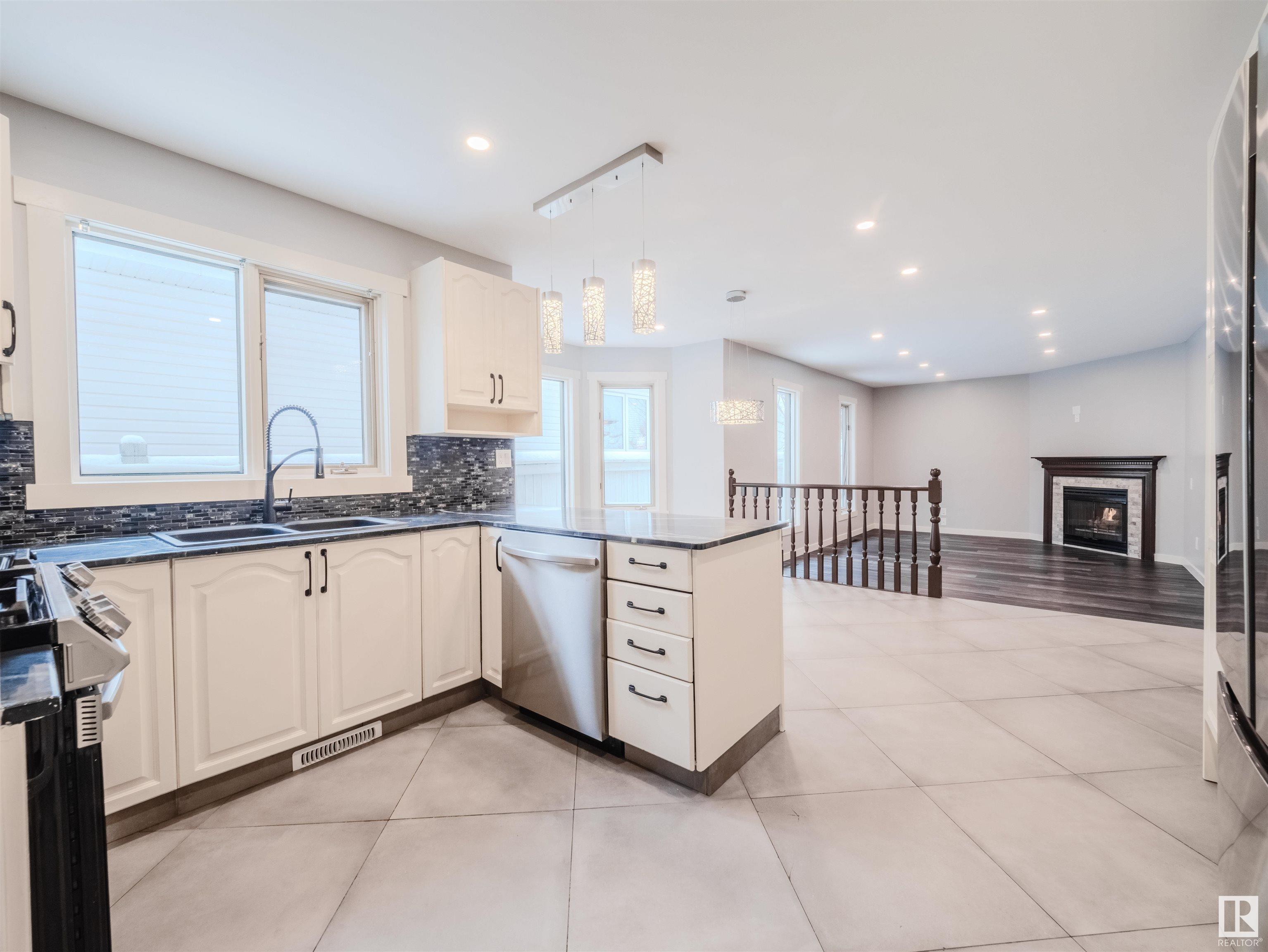     228 WHISTON RD NW , Edmonton,  ,T6M 2H6 ;  Listing Number: MLS E4420172