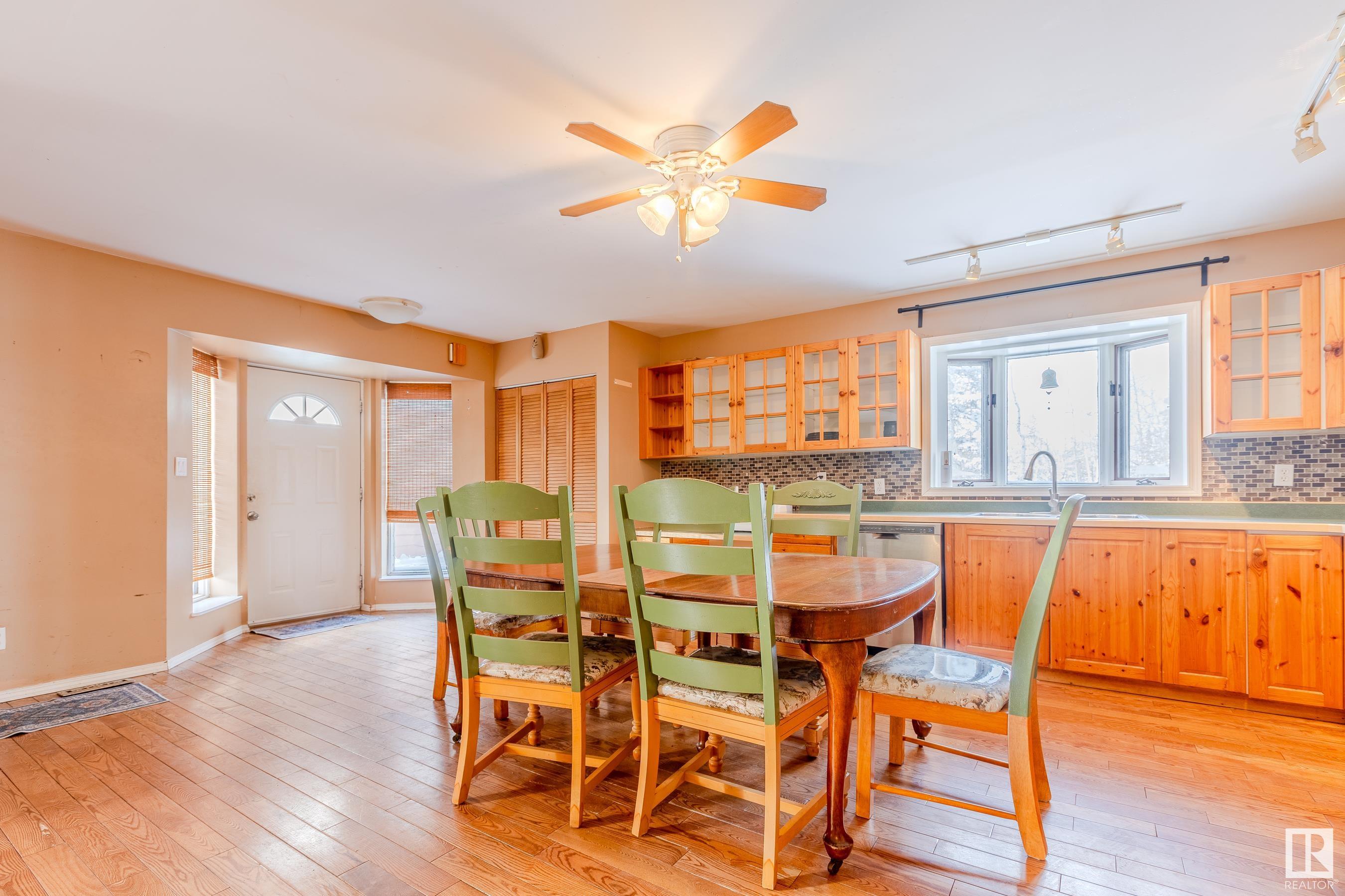      420 Lakeview DR , Rural Lac Ste. Anne County,  ,T0E 1V0 ;  Listing Number: MLS E4420174