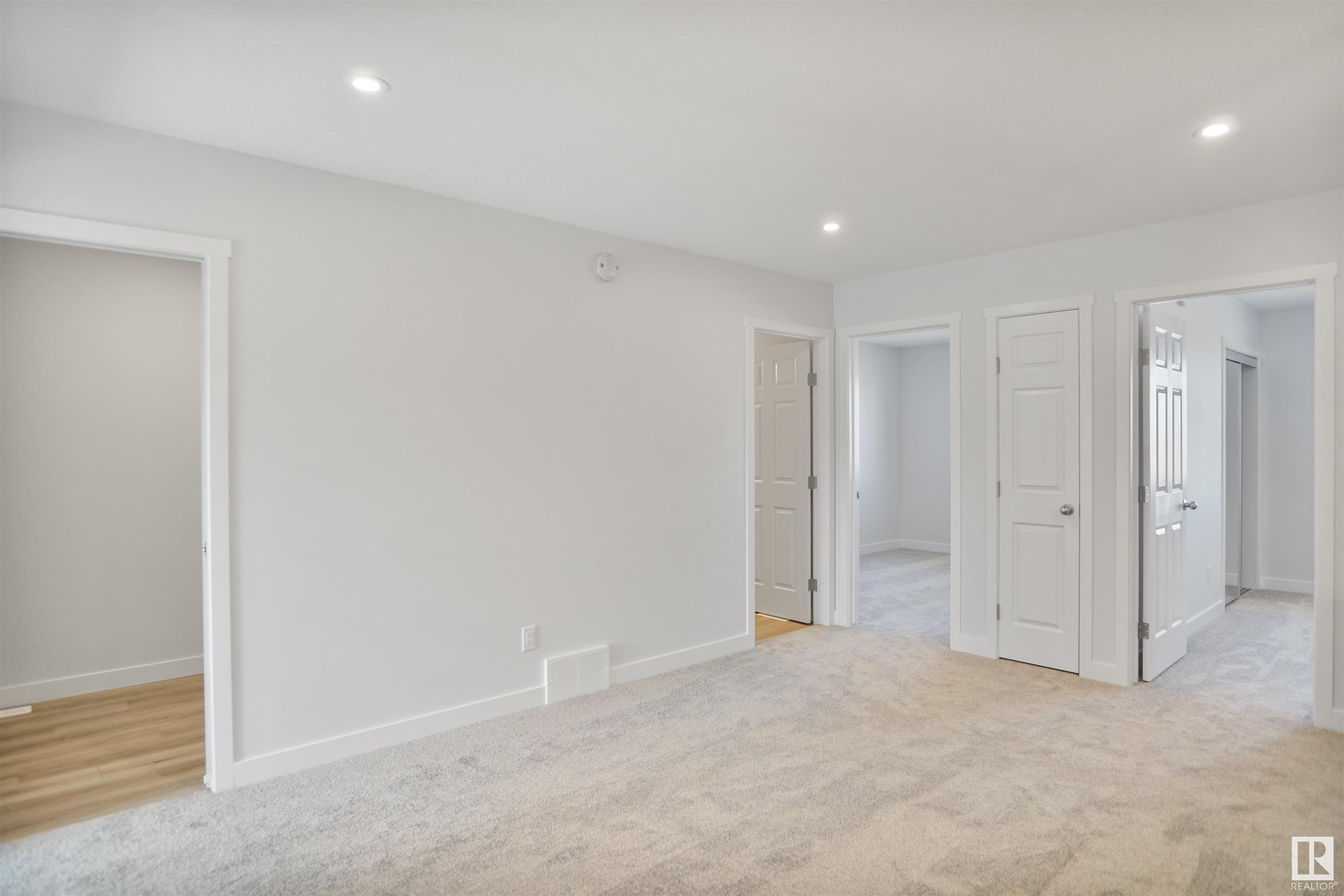      4682 177 AV NW , Edmonton,  ,T5Y 4B7 ;  Listing Number: MLS E4420180