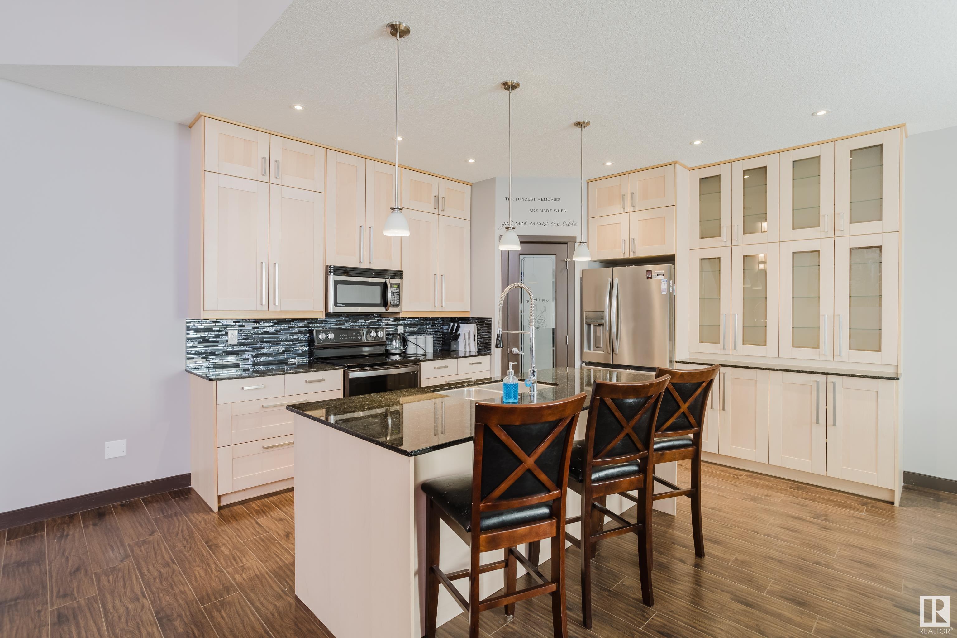      10 MERIDIAN CL , Stony Plain,  ,T7Z 0B4 ;  Listing Number: MLS E4420186