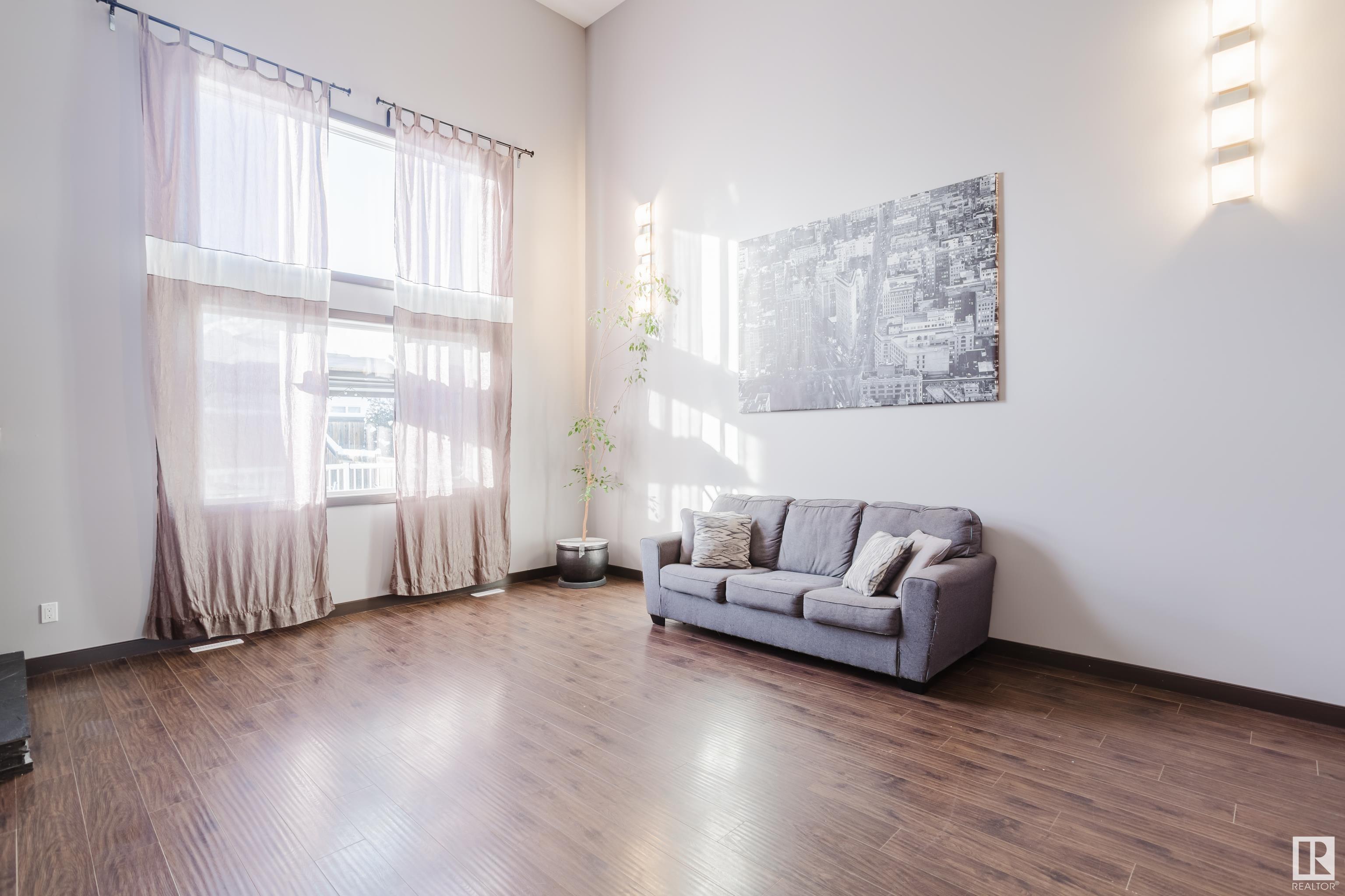      10 MERIDIAN CL , Stony Plain,  ,T7Z 0B4 ;  Listing Number: MLS E4420186