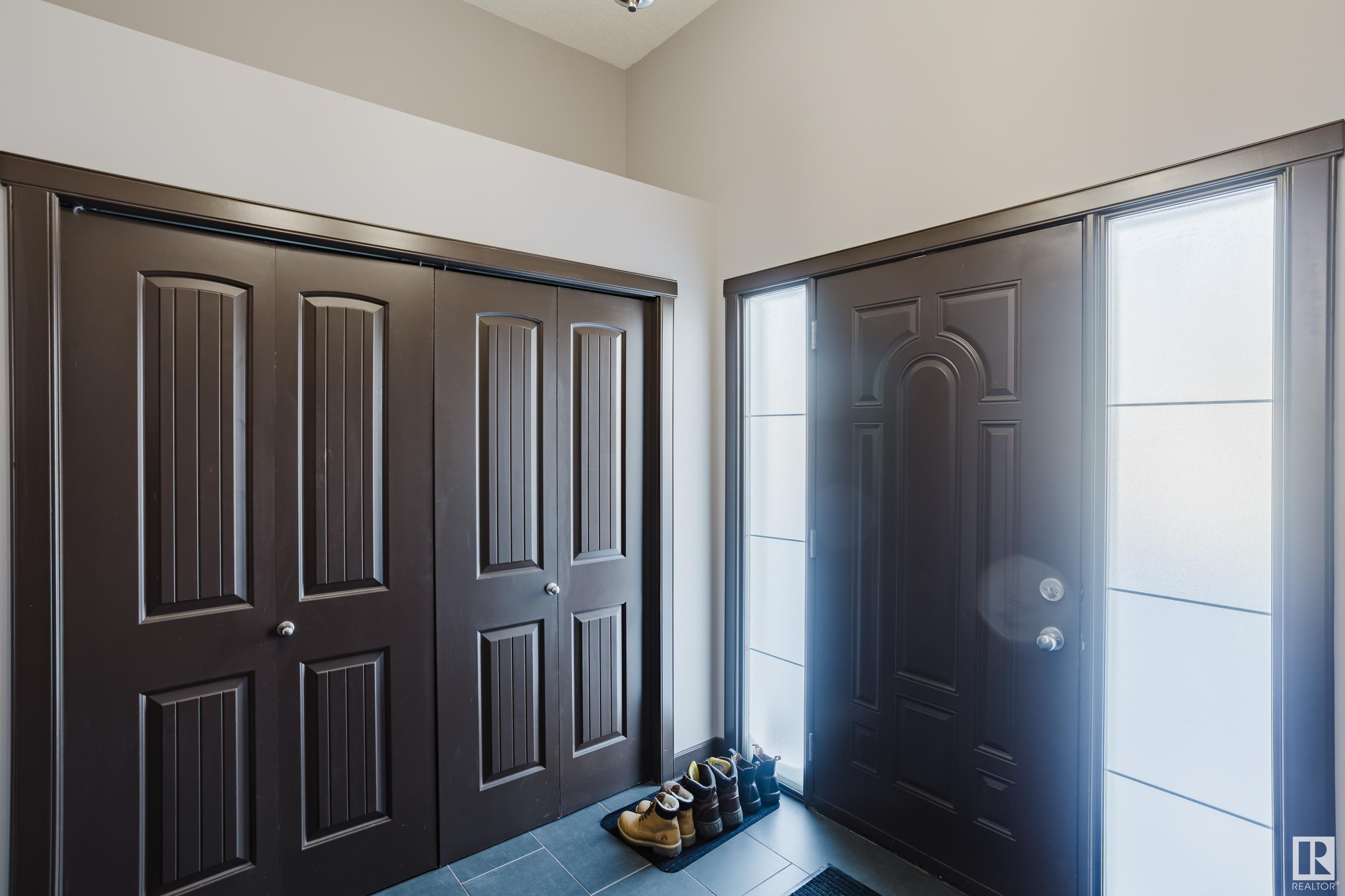      10 MERIDIAN CL , Stony Plain,  ,T7Z 0B4 ;  Listing Number: MLS E4420186